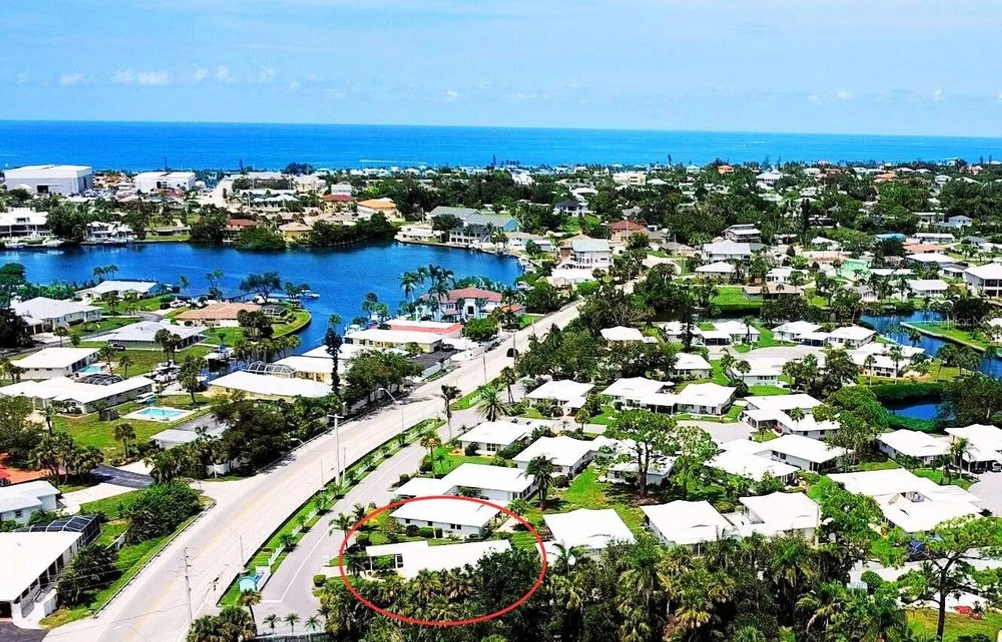 Property Slideshow image 3 of 62 | 214 fair winds dr # 214, Nokomis, FL, 34275