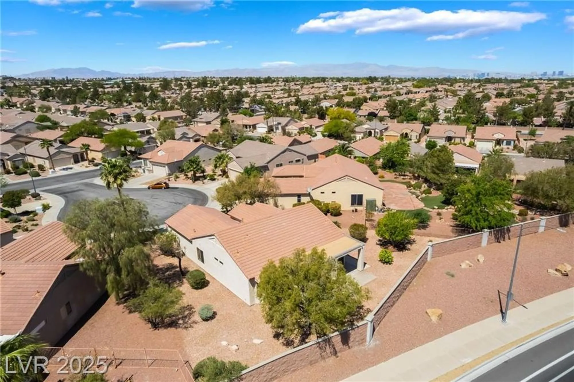 Property Slideshow image 21 of 34 | 1781 cypress lake ct, Henderson, NV, 89012