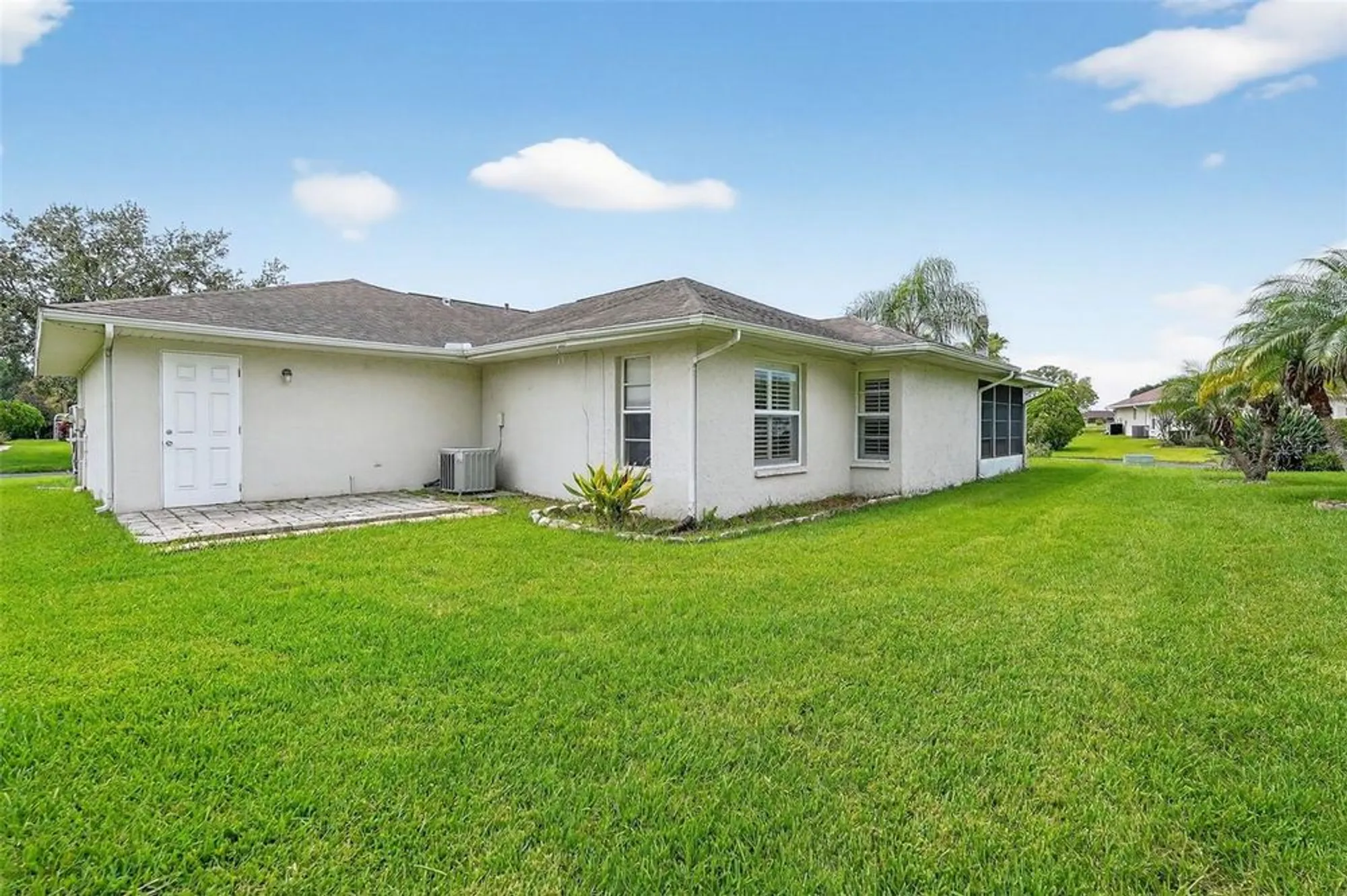 Property Slideshow image 43 of 55 | 29307 schinnecock hills ln, San Antonio, FL, 33576