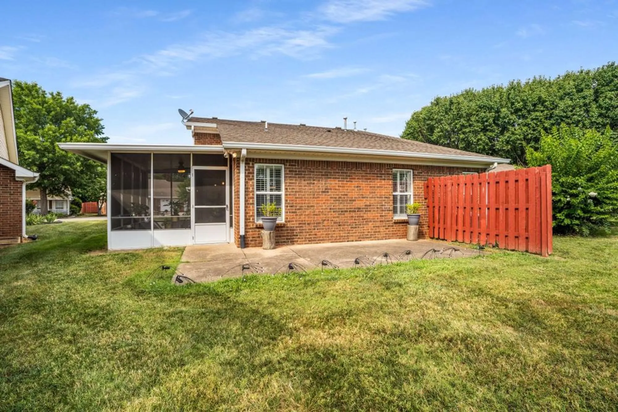 Property Slideshow image 29 of 32 | 443 forest glen cir, Murfreesboro, TN, 37128