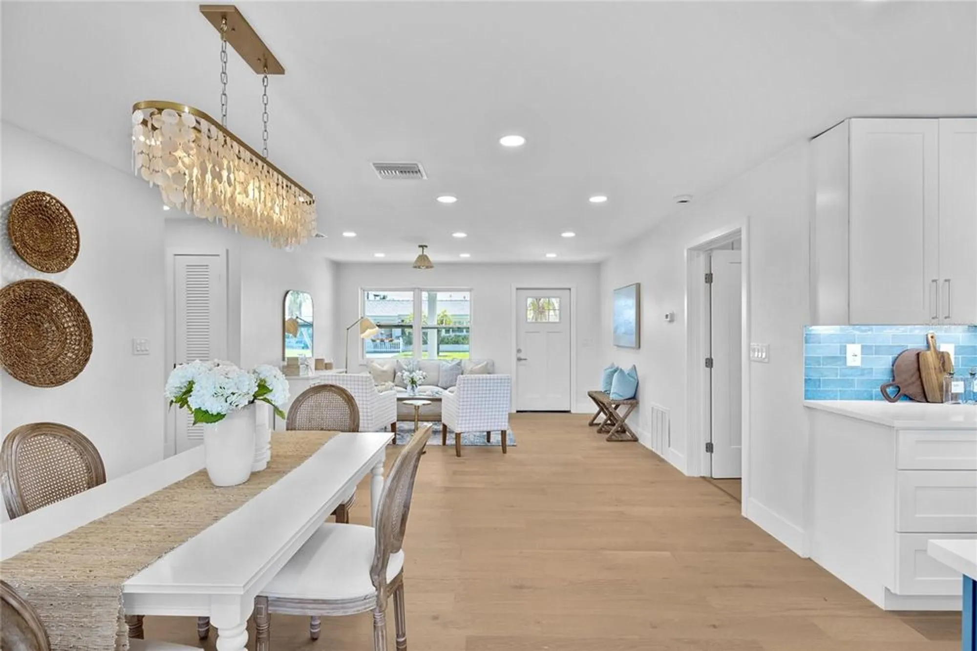 Property Slideshow image 19 of 43 | 3735 101st ave, Pinellas Park, FL, 33782