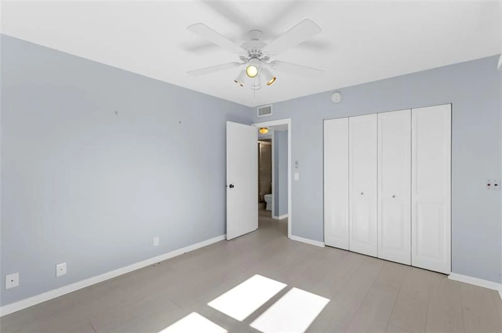 Property Slideshow image 7 of 28 | 64 oakridge e # 64, Deerfield Beach, FL, 33442