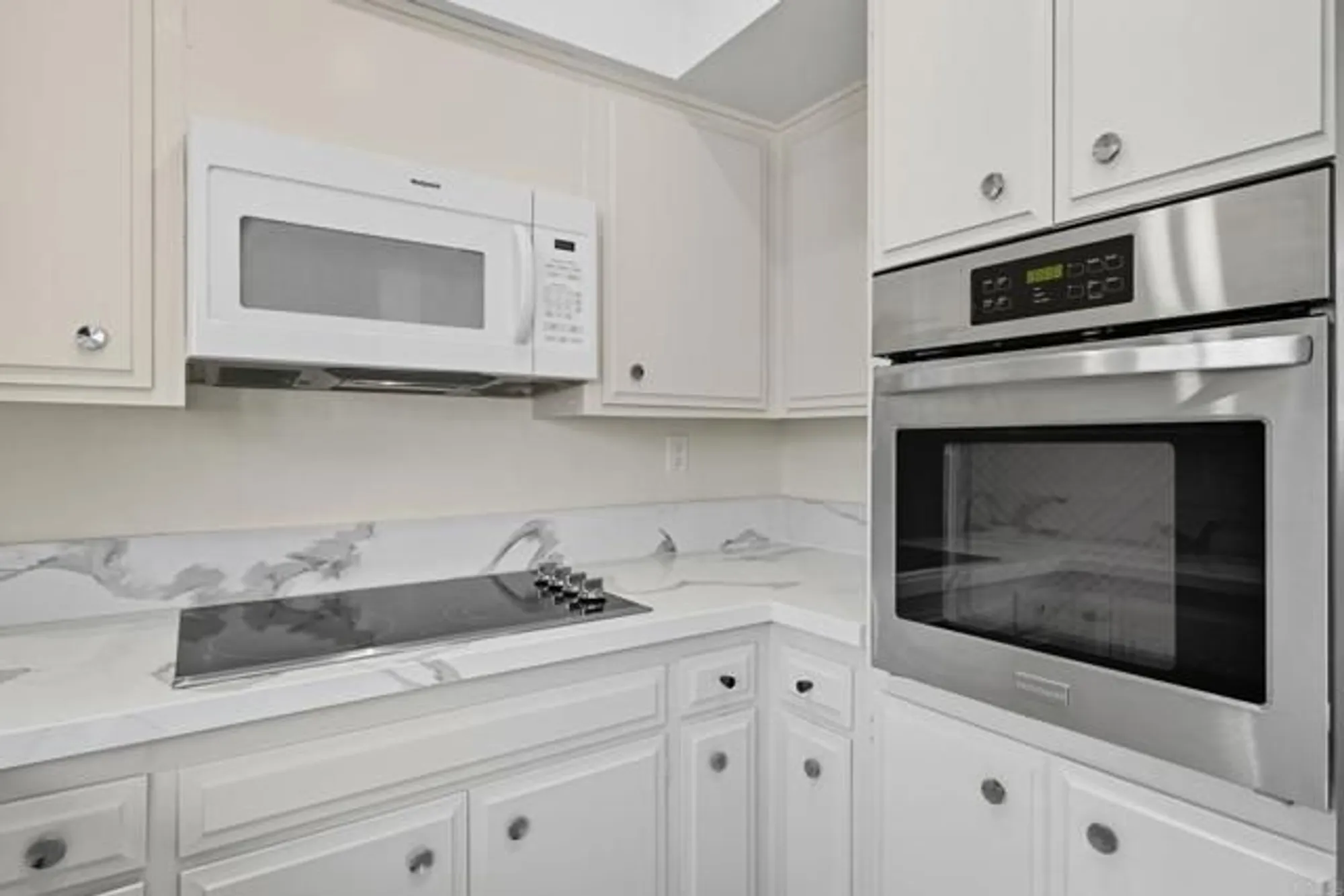 Property Slideshow image 11 of 21 | 3685 vista campana n unit 62, Oceanside, CA, 92057