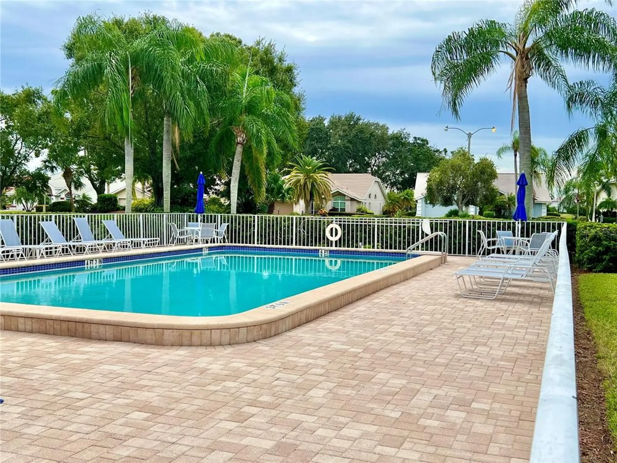 Property Slideshow image 13 of 46 | 6501 stone river rd 203, Bradenton, FL, 34203