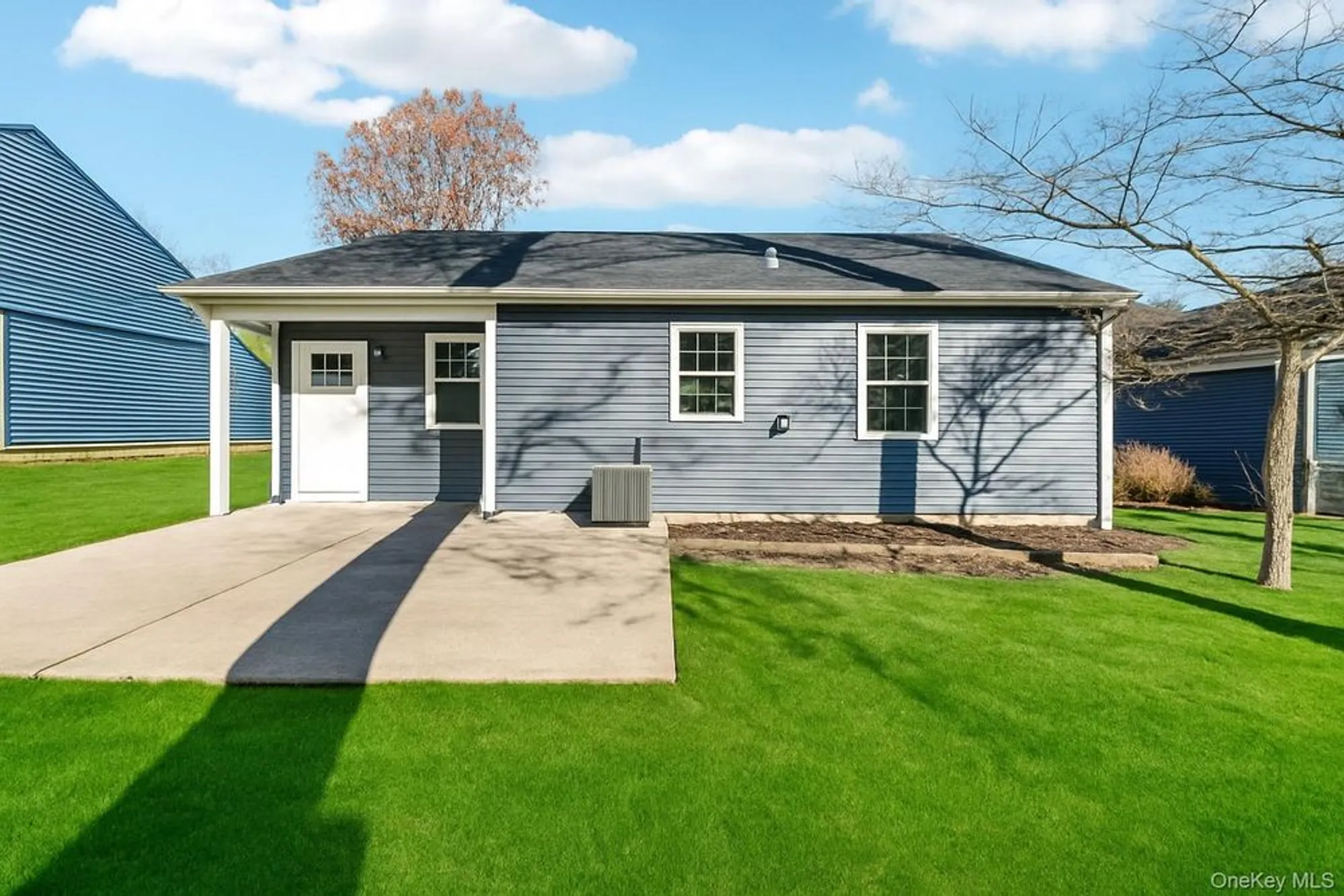 Property Slideshow image 23 of 26 | 195 canterbury dr, Ridge, NY, 11961