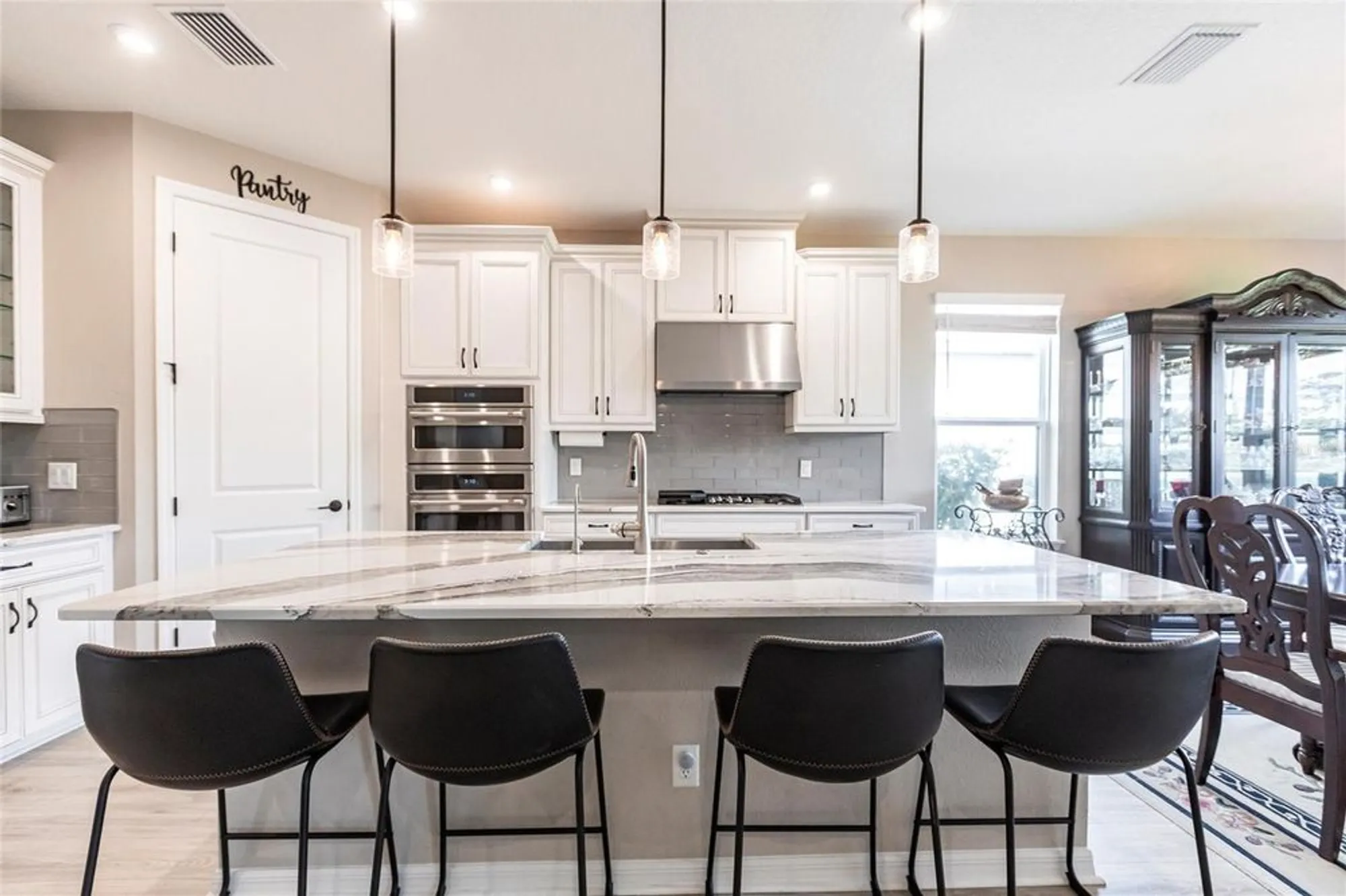 Property Slideshow image 7 of 37 | 16524 paynes mill dr, Bradenton, FL, 34211