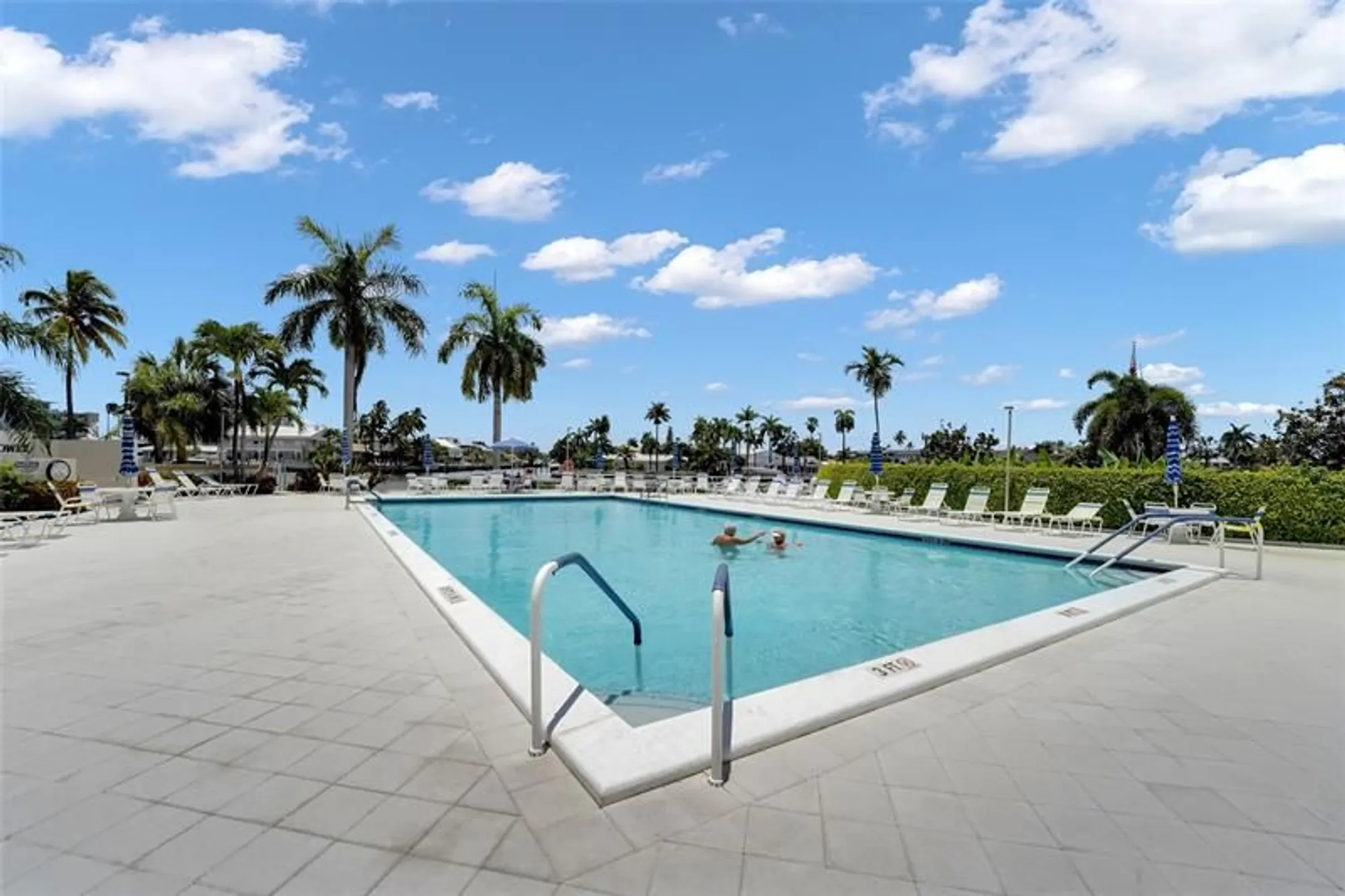 Property Slideshow image 34 of 45 | 3200 ne 36th st 319, Fort Lauderdale, FL, 33308