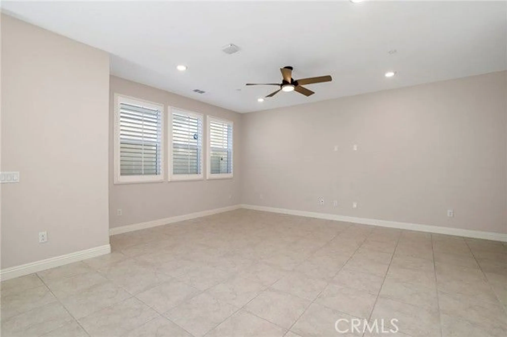 Property Slideshow image 5 of 33 | 20506 galloway dr, Saugus, CA, 91350