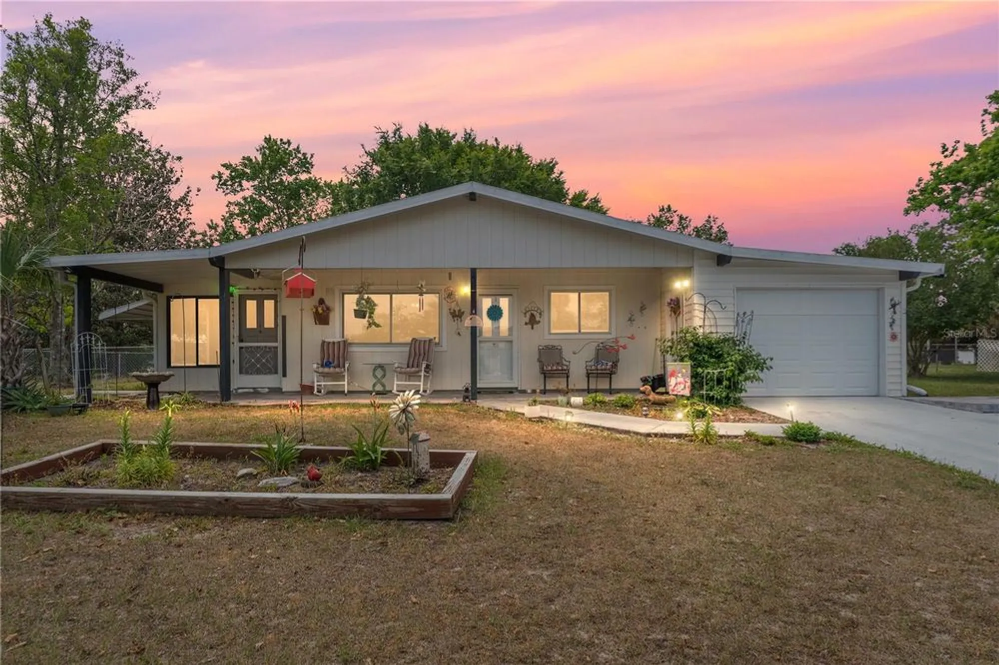 Property Slideshow image 2 of 42 | 9940 sw 103rd pl, Ocala, FL, 34481