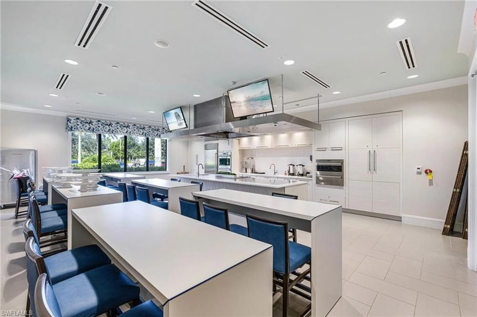 Property Slideshow image 33 of 46 | 28422 montecristo loop, Bonita Springs, FL, 34135