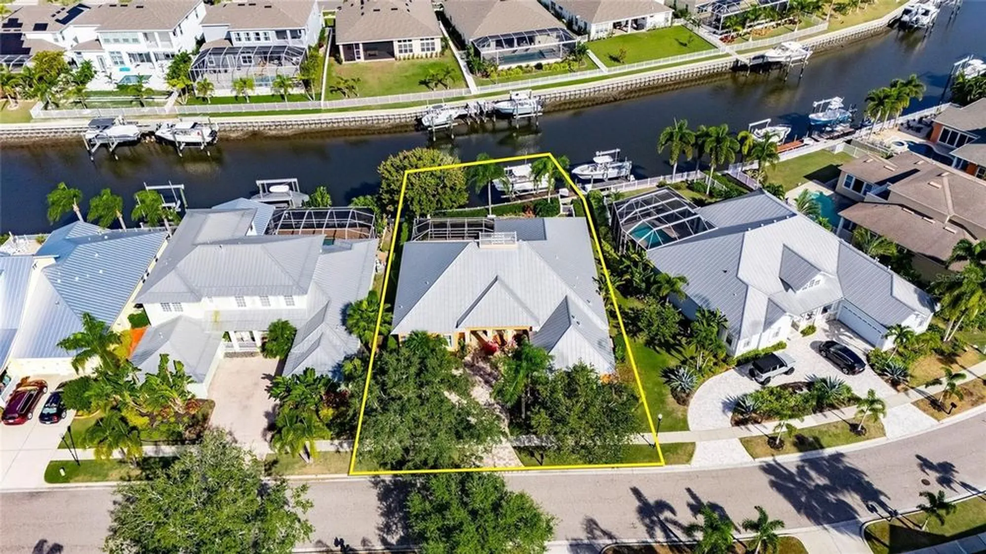 Property Slideshow image 77 of 94 | 539 islebay dr, Apollo Beach, FL, 33572