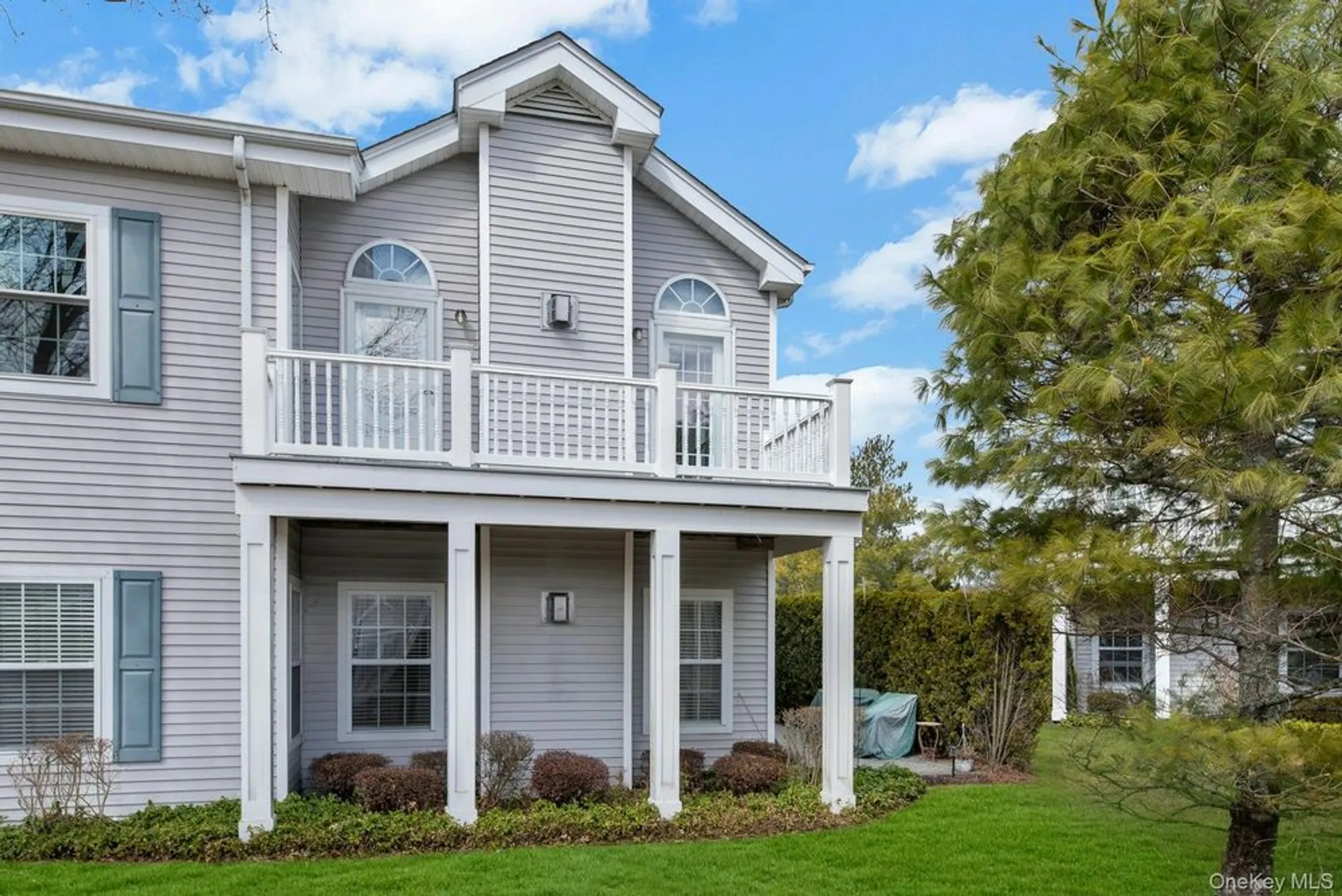 Property Slideshow image 24 of 32 | 521 highland ct # 521, Moriches, NY, 11955