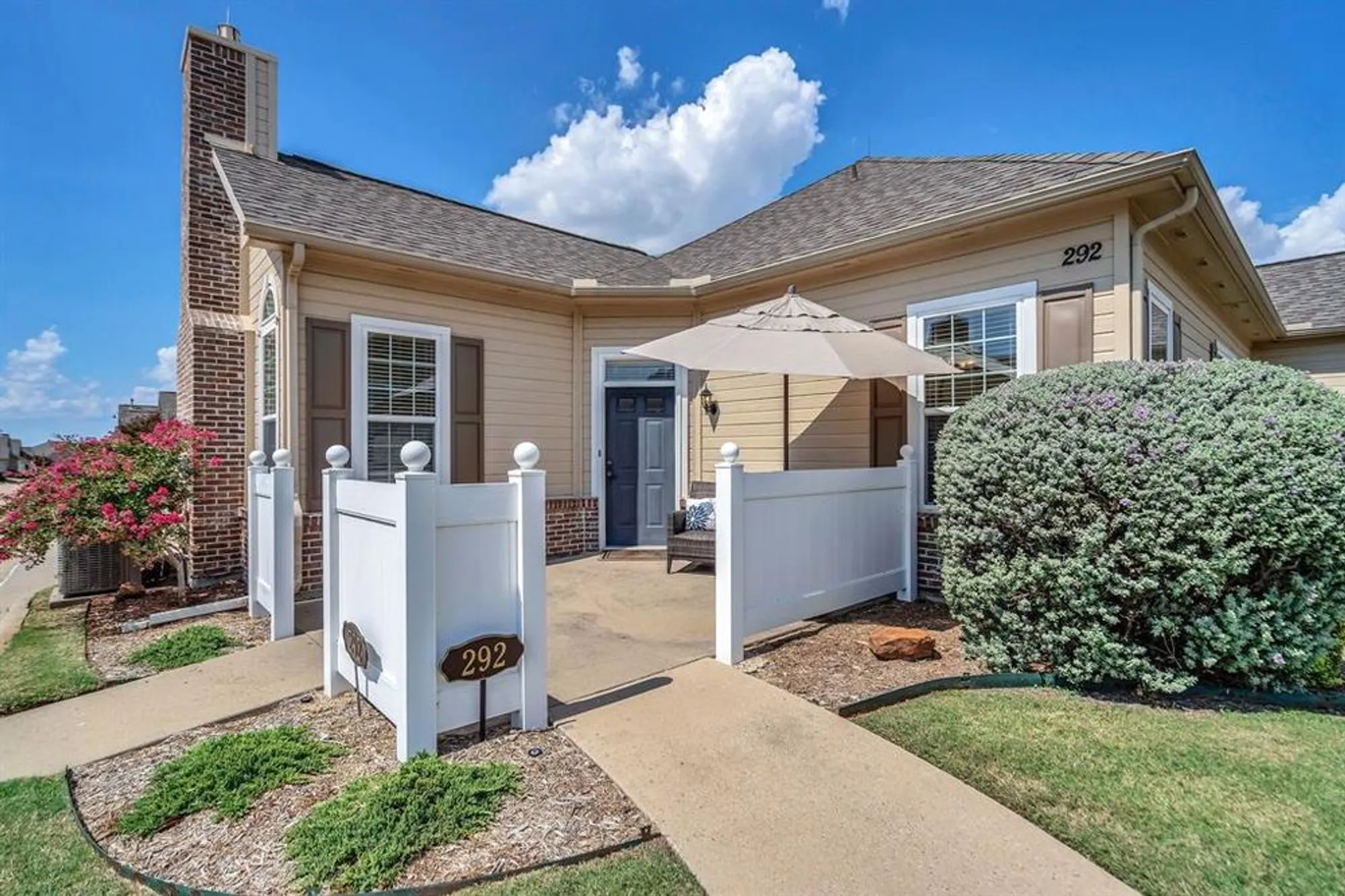 Property Slideshow image 2 of 40 | 2601 marsh ln 292, Plano, TX, 75093