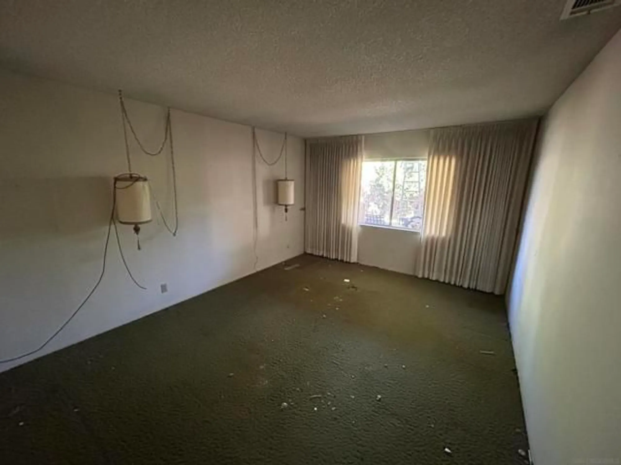 Property Slideshow image 11 of 19 | 1638 la tierra ln, San Marcos, CA, 92078