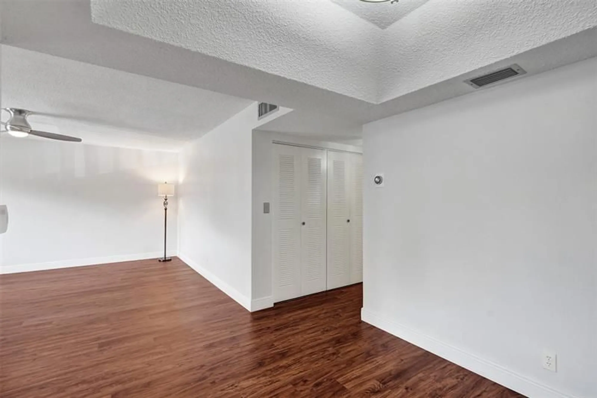 Property Slideshow image 16 of 66 | 7432 ashmont cir 208, Tamarac, FL, 33321