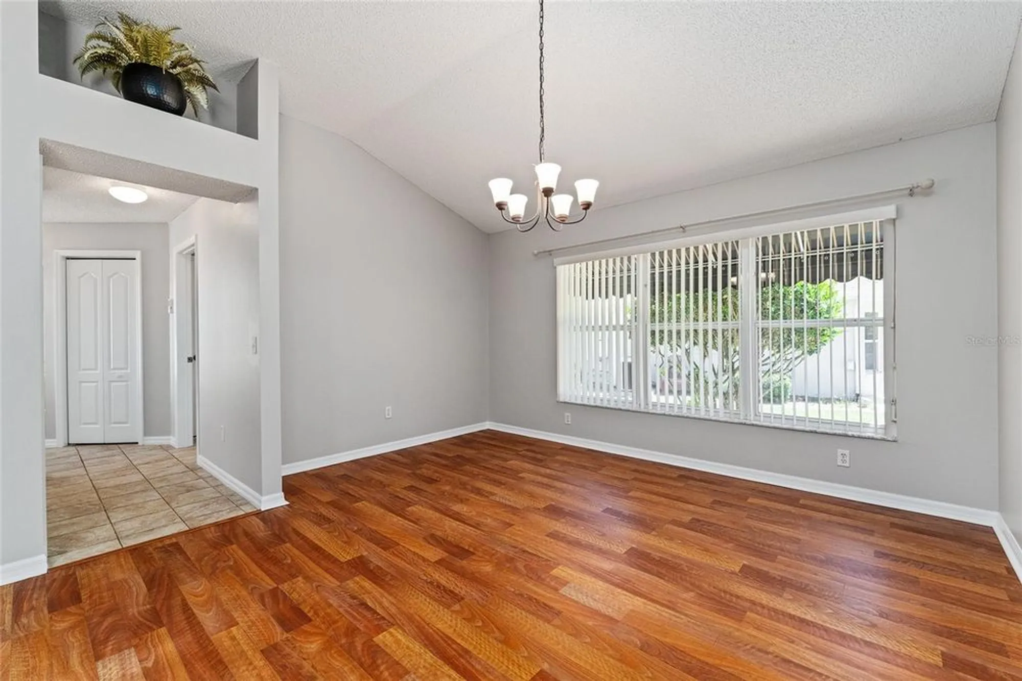 Property Slideshow image 15 of 50 | 2461 merida cir, The Villages, FL, 32162