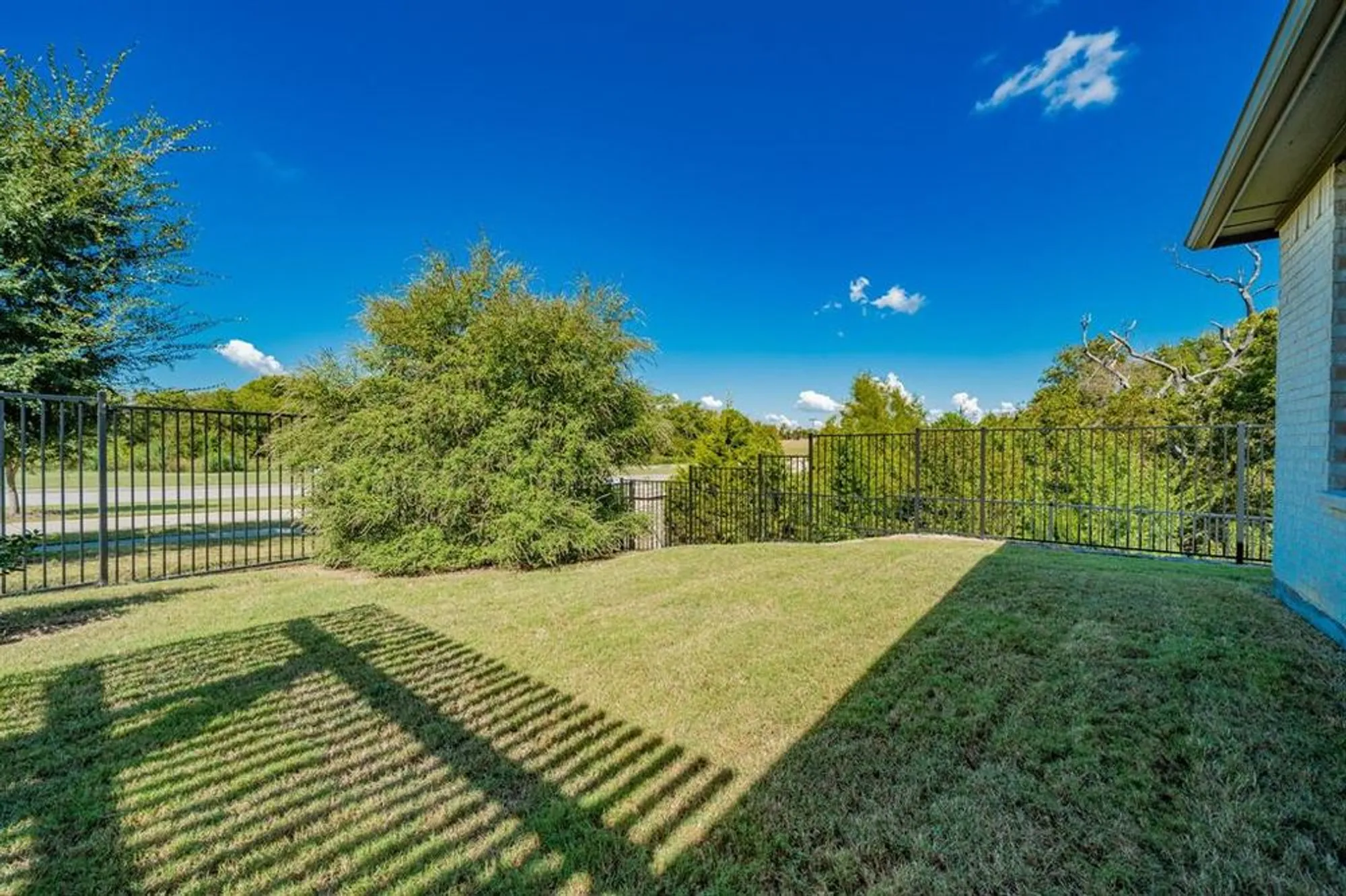 Property Slideshow image 32 of 39 | 1502 encanto trl, Rockwall, TX, 75087