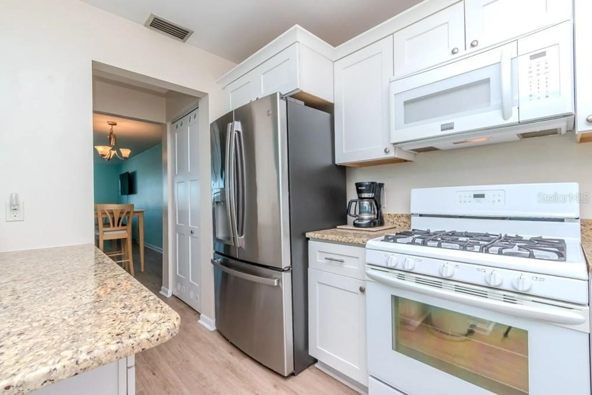 Property Slideshow image 8 of 51 | 6025 shore blvd 611, Gulfport, FL, 33707