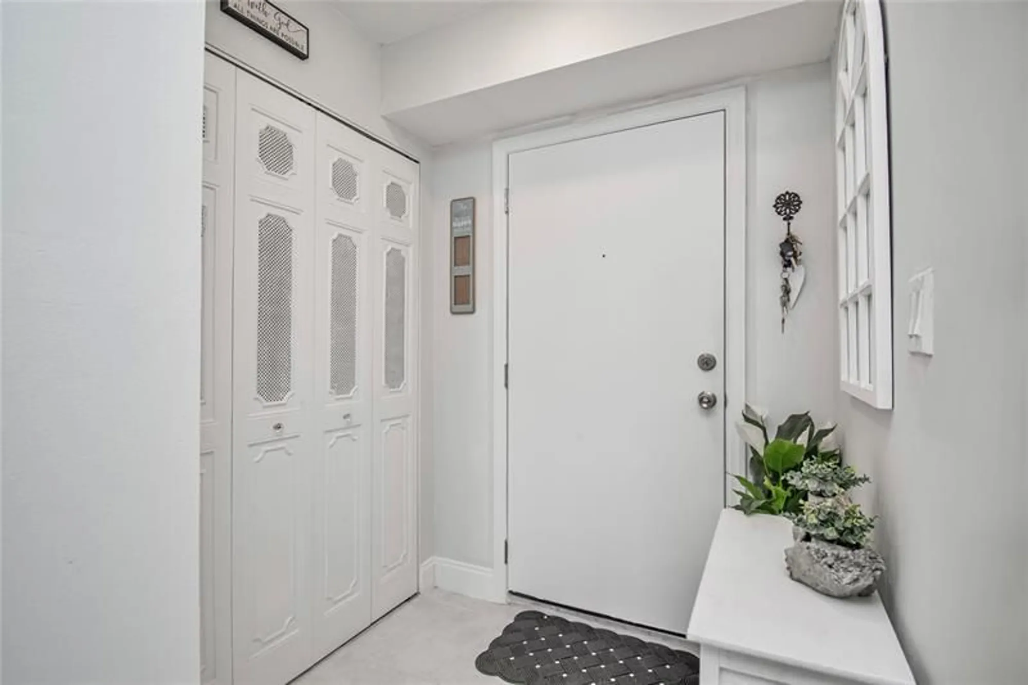 Property Slideshow image 17 of 51 | 1024 se 4th ave apt 102, Dania Beach, FL, 33004