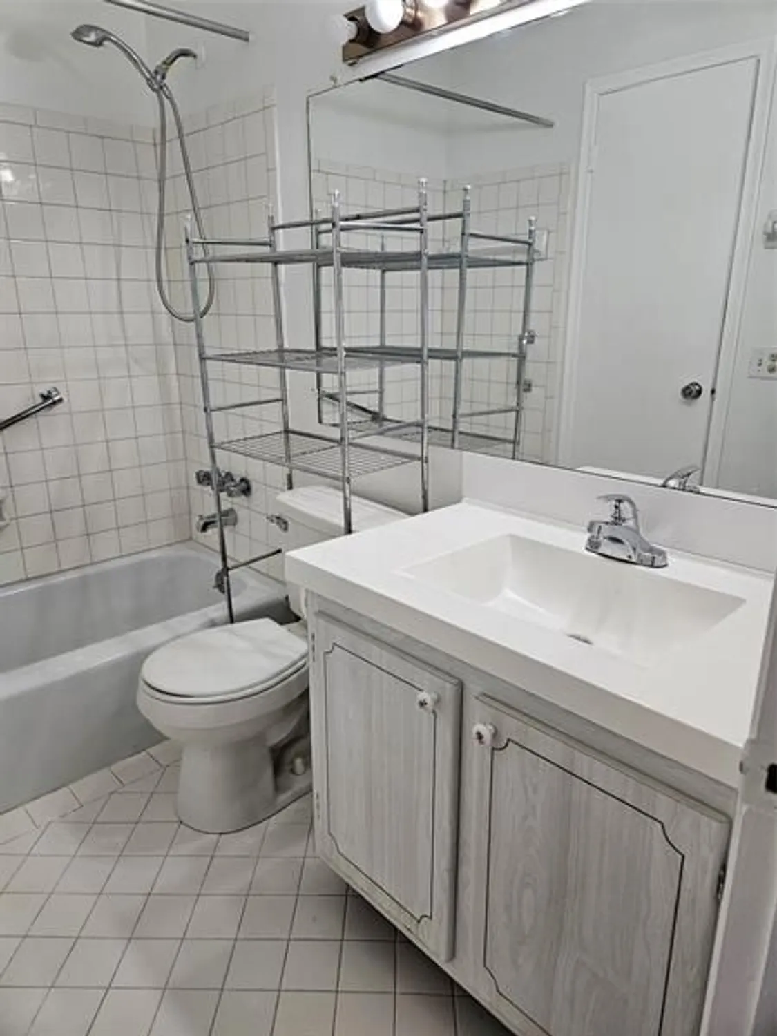 Property Slideshow image 12 of 22 | 90 south blvd 2c, Boynton Beach, FL, 33435