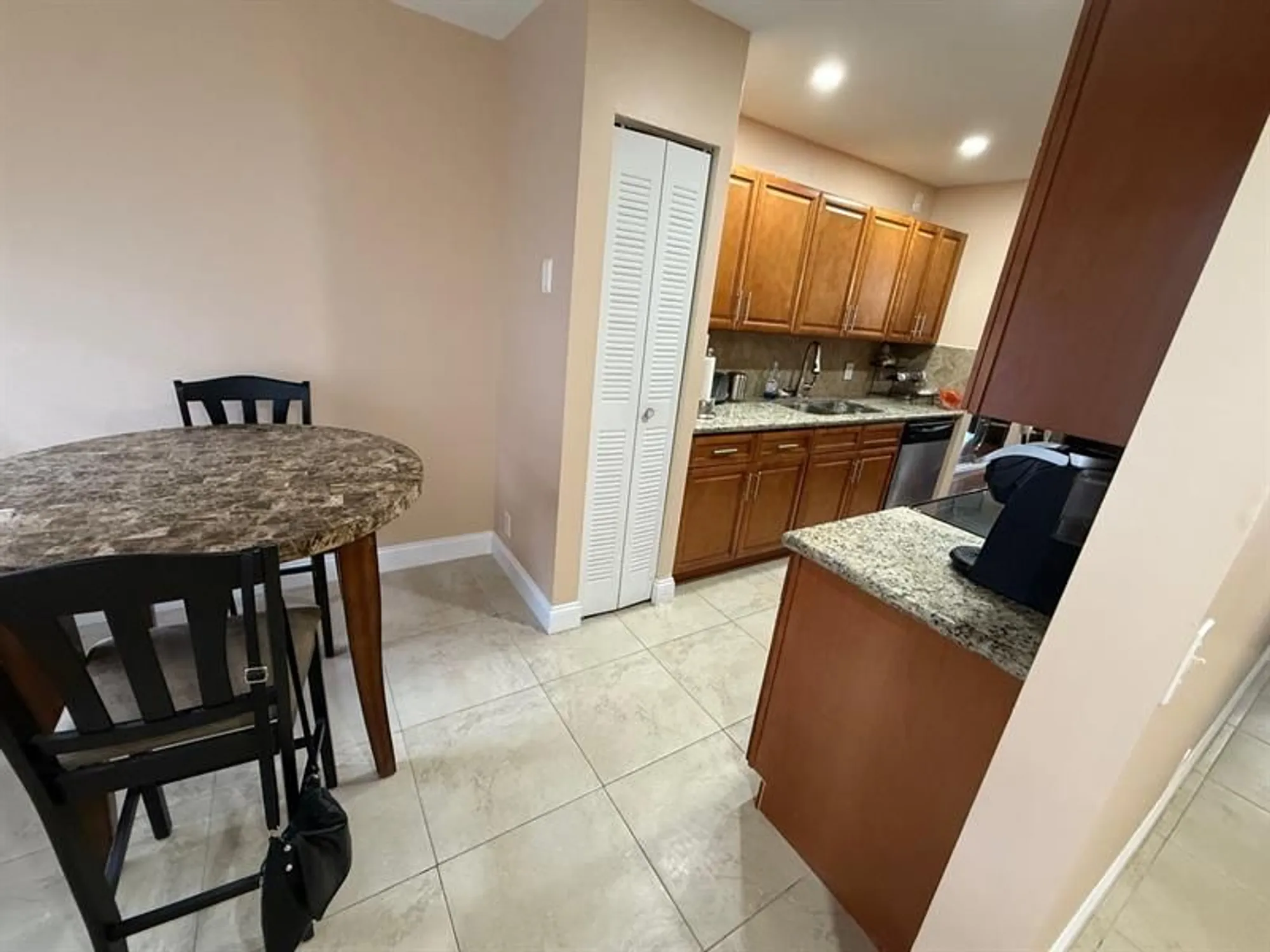 Property Slideshow image 3 of 18 | 1300 sw 130th ave apt f412, Pembroke Pines, FL, 33027