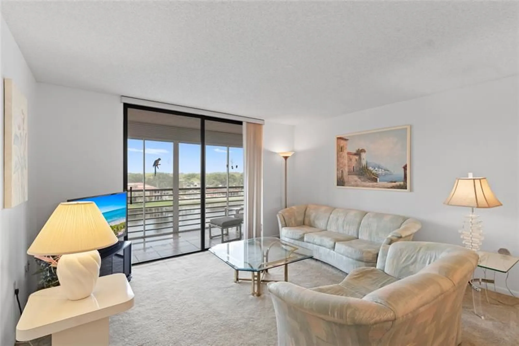 Property Slideshow image 4 of 38 | 900 colony point cir 511, Pembroke Pines, FL, 33026