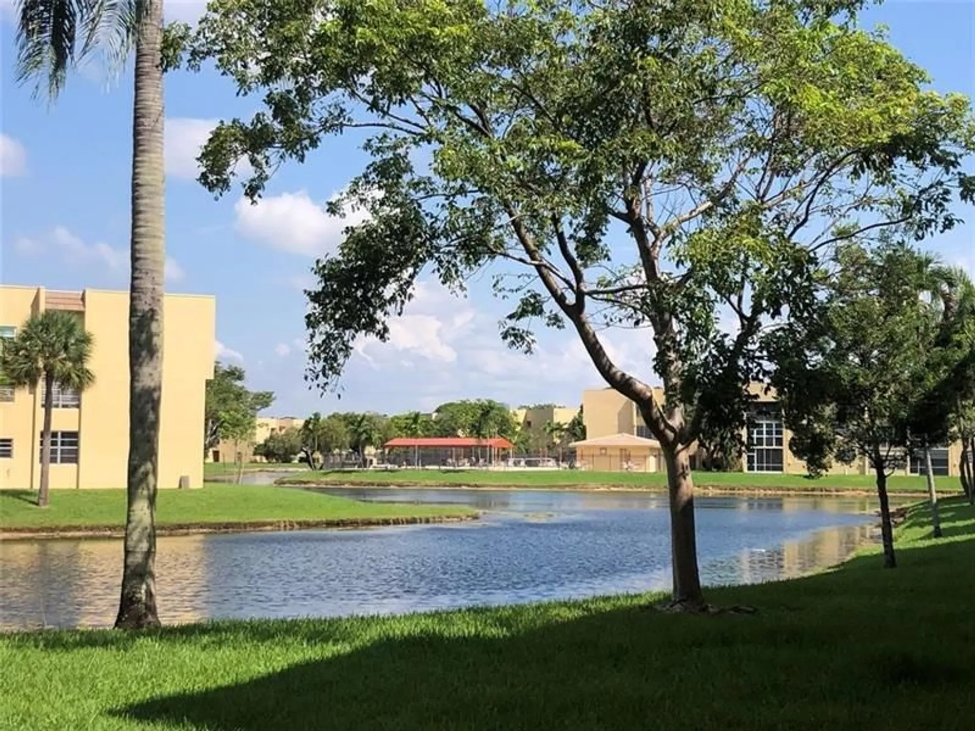 Property Slideshow image 16 of 19 | 6161 nw 57th ct apt 207, Tamarac, FL, 33319