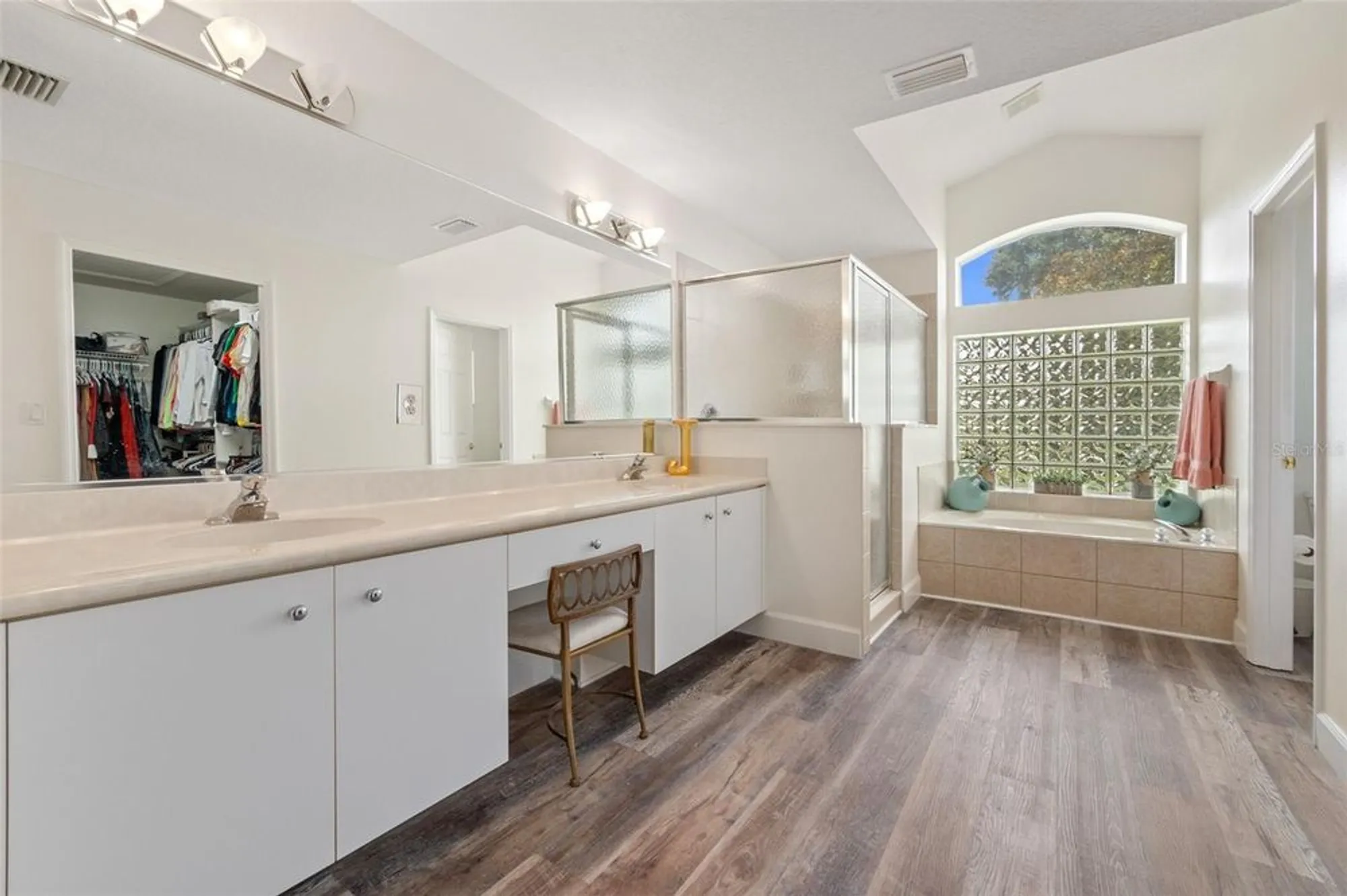 Property Slideshow image 23 of 75 | 1273 sunningdale ln, Ormond Beach, FL, 32174