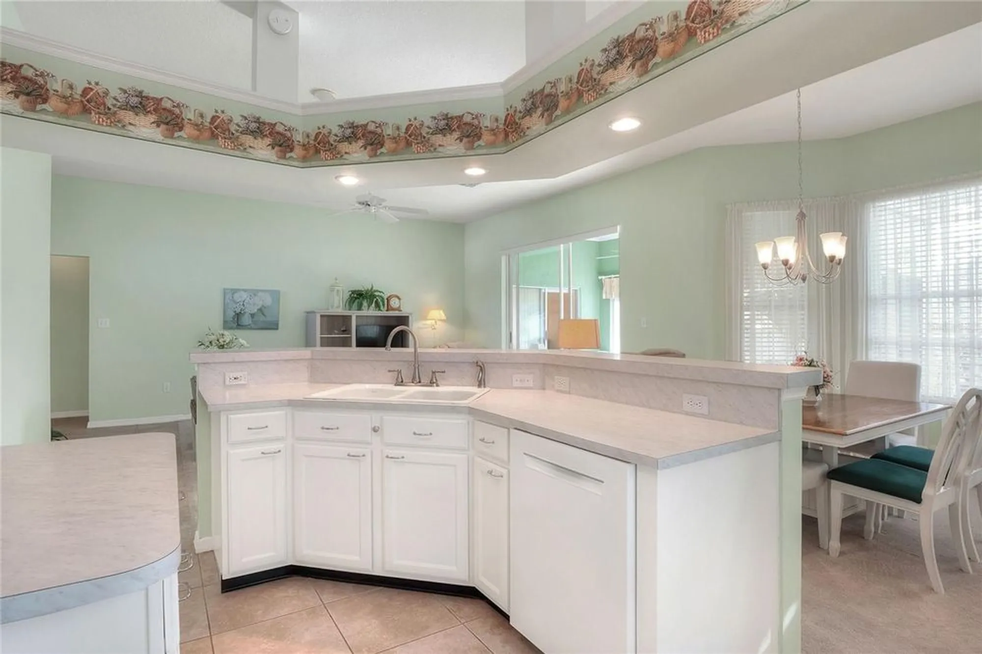 Property Slideshow image 11 of 40 | 5840 mallard dr, Lakeland, FL, 33809
