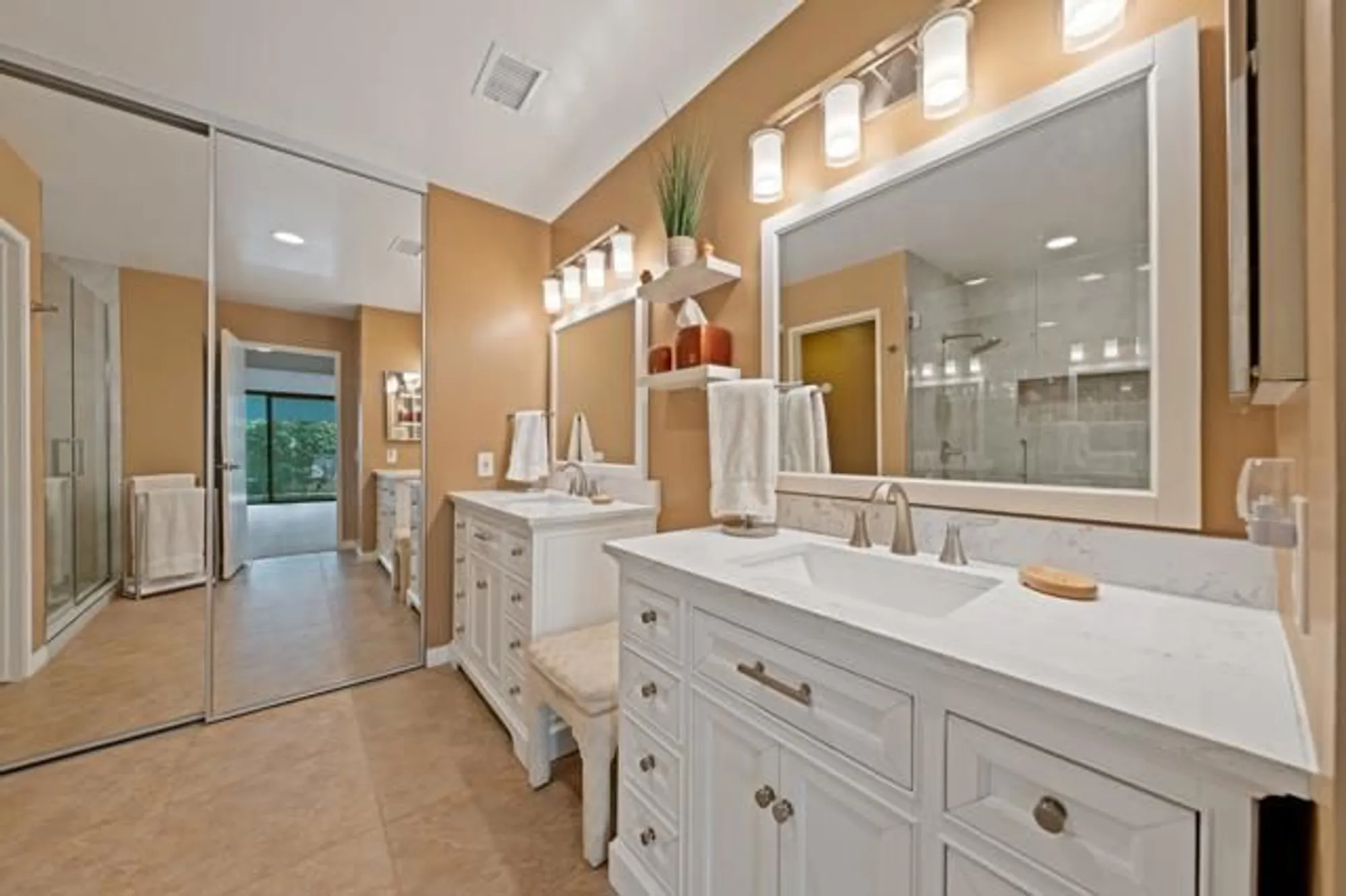 Property Slideshow image 29 of 36 | 80613 oak tree, La Quinta, CA, 92253