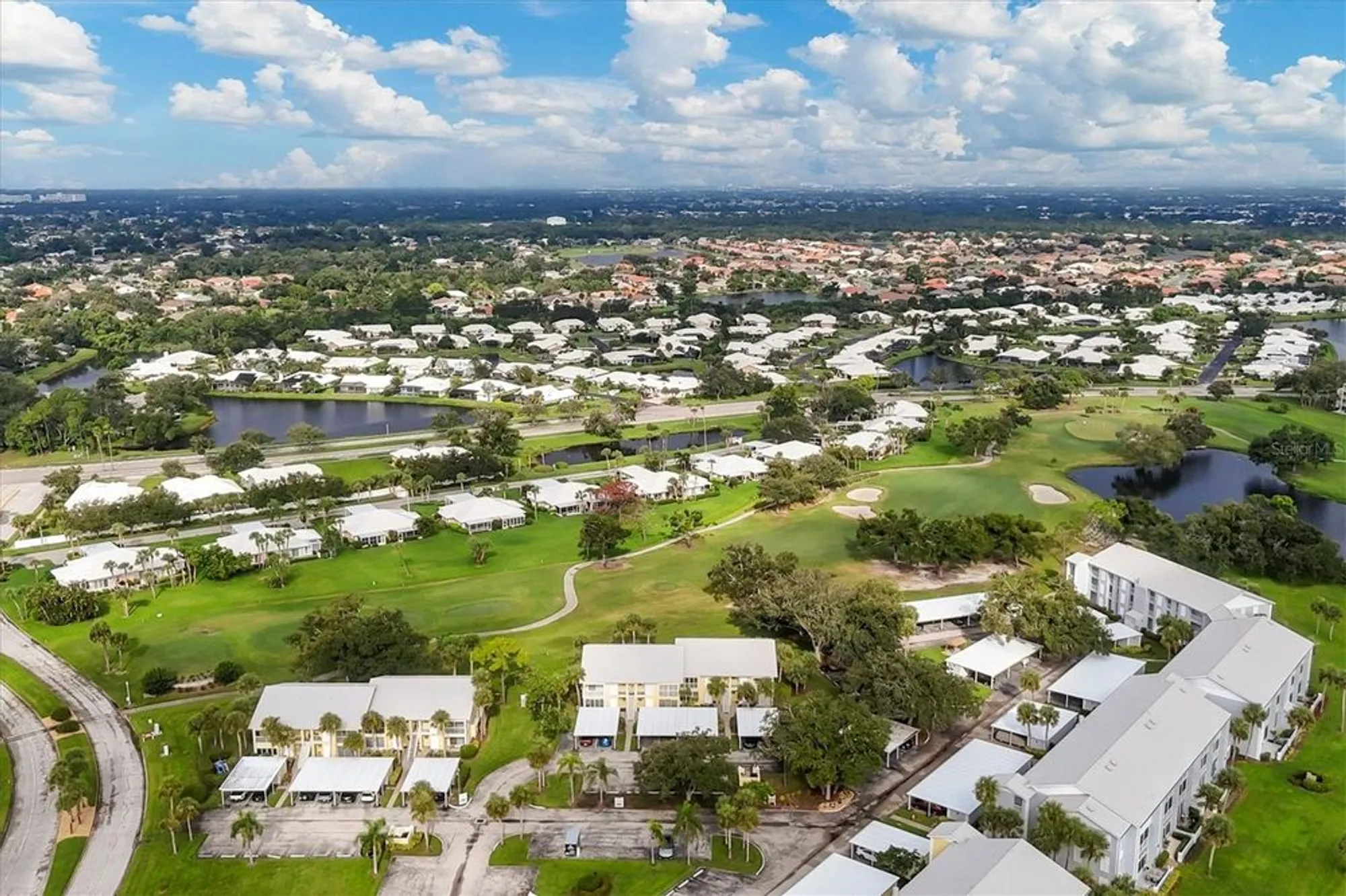 Property Slideshow image 7 of 35 | 402 cerromar cir 207, Venice, FL, 34293
