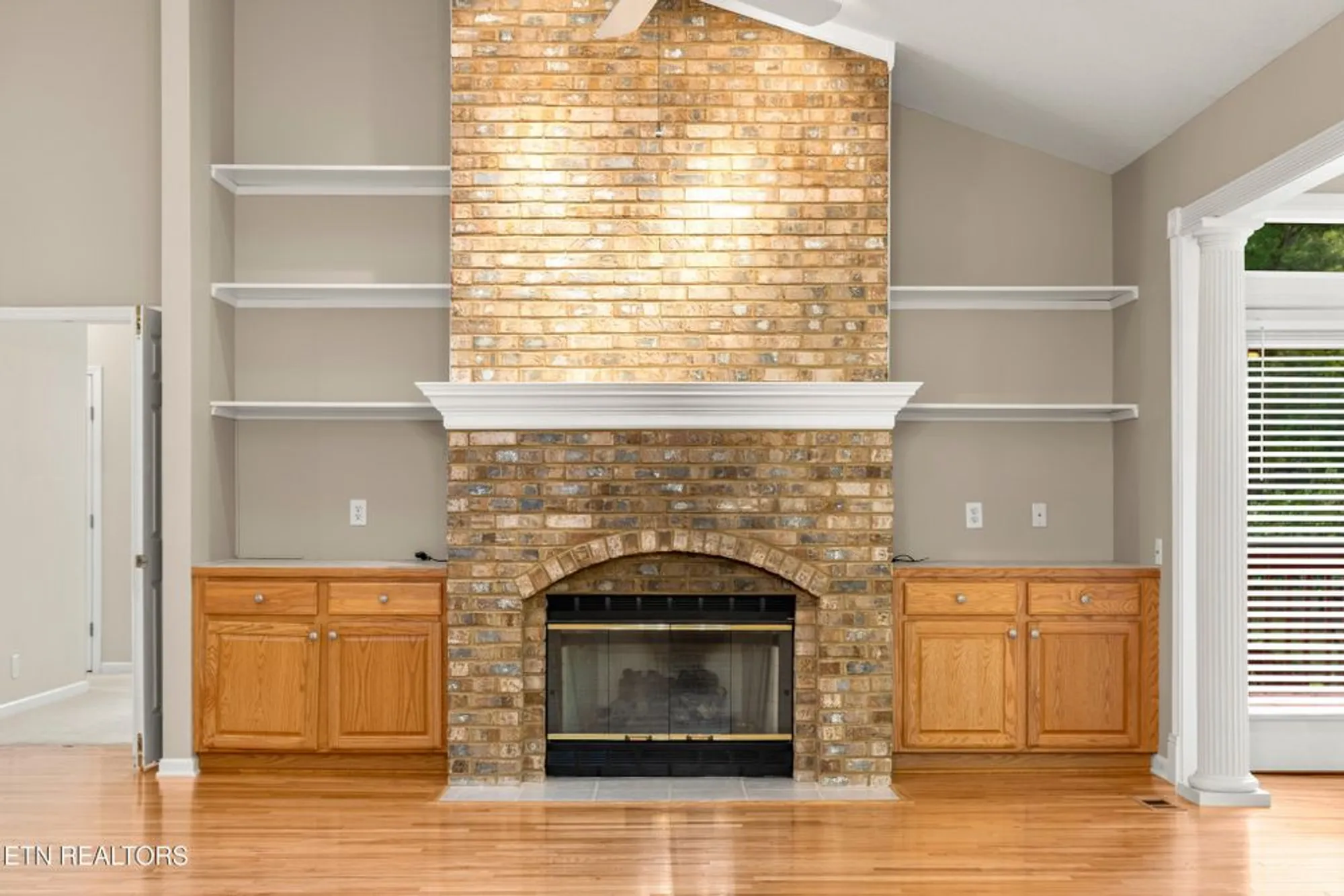 Property Slideshow image 8 of 58 | 123 inata cir, Loudon, TN, 37774