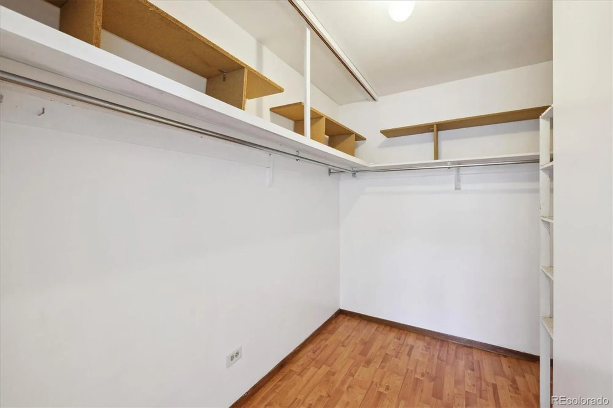 Property Slideshow image 16 of 50 | 660 s alton way 3b, Denver, CO, 80247