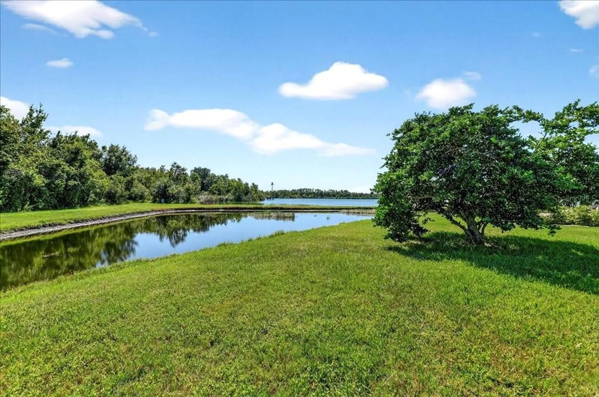 Property Slideshow image 36 of 50 | 4048 windchime ln, Lakeland, FL, 33811