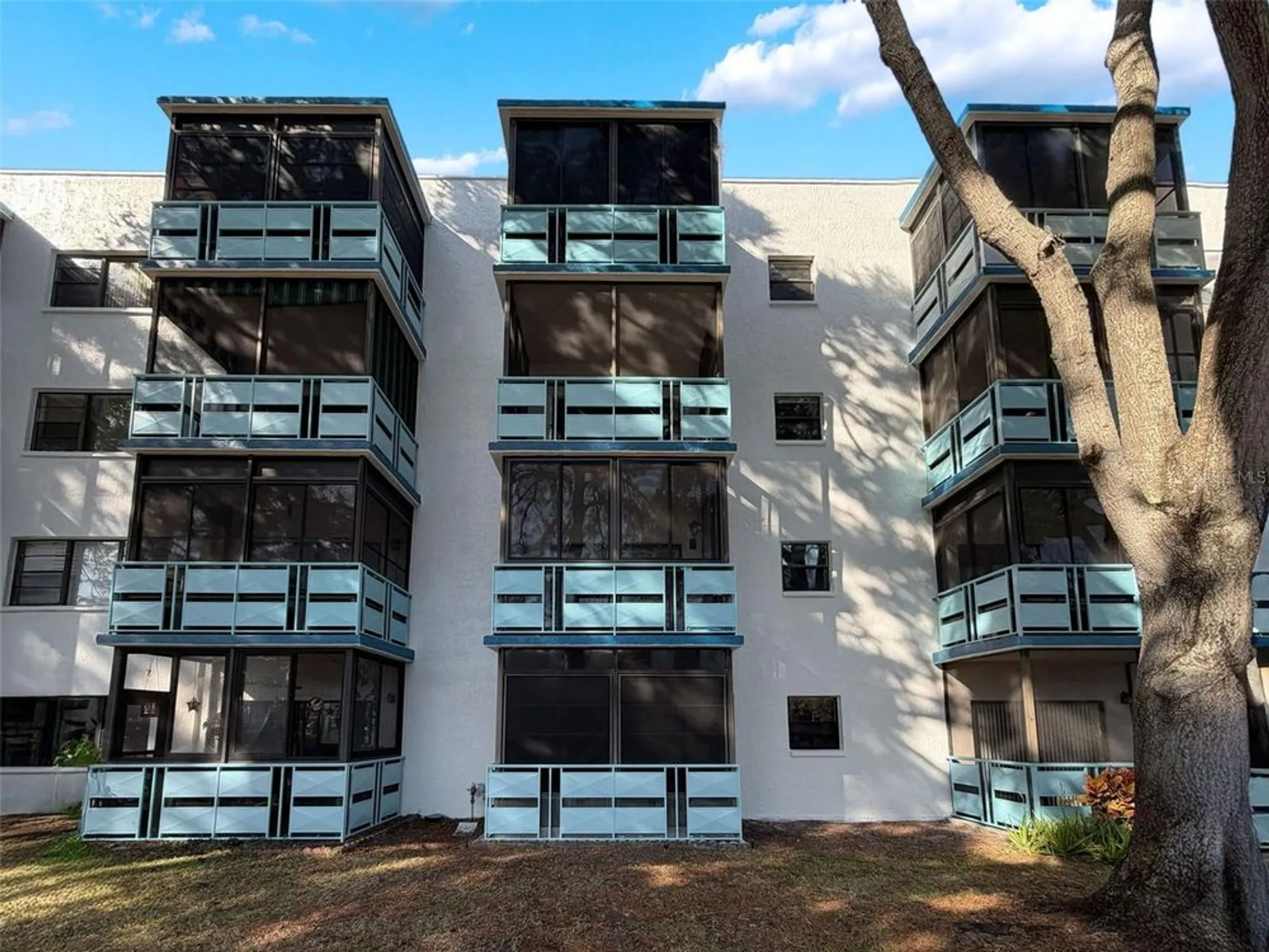 Property Slideshow image 33 of 82 | 5970 80th st n unit 206, St Petersburg, FL, 33709