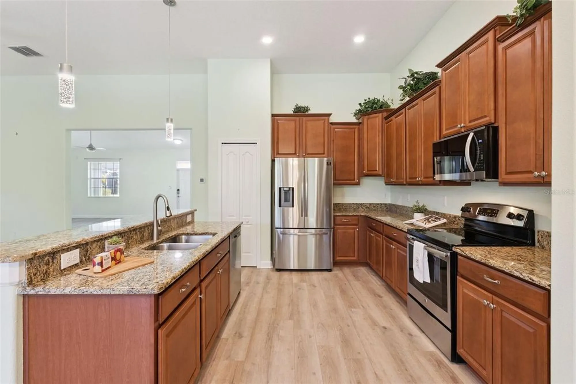 Property Slideshow image 8 of 53 | 3686 plymouth dr, Winter Haven, FL, 33884