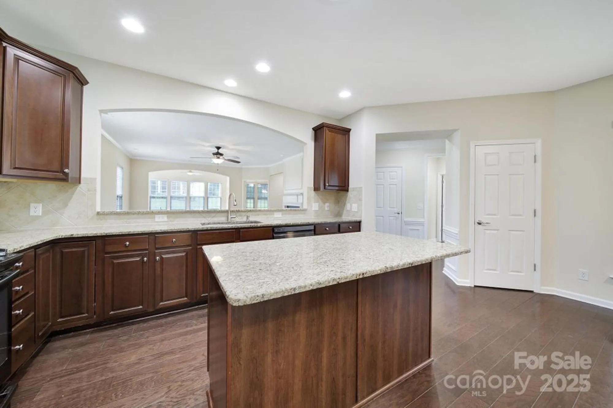 Property Slideshow image 5 of 48 | 1024 mesa verde dr, Fort Mill, SC, 29707