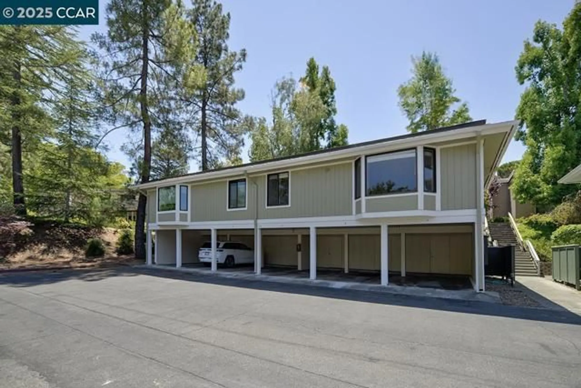 Property Slideshow image 21 of 34 | 1333 singingwood ct apt 1, Walnut Creek, CA, 94595