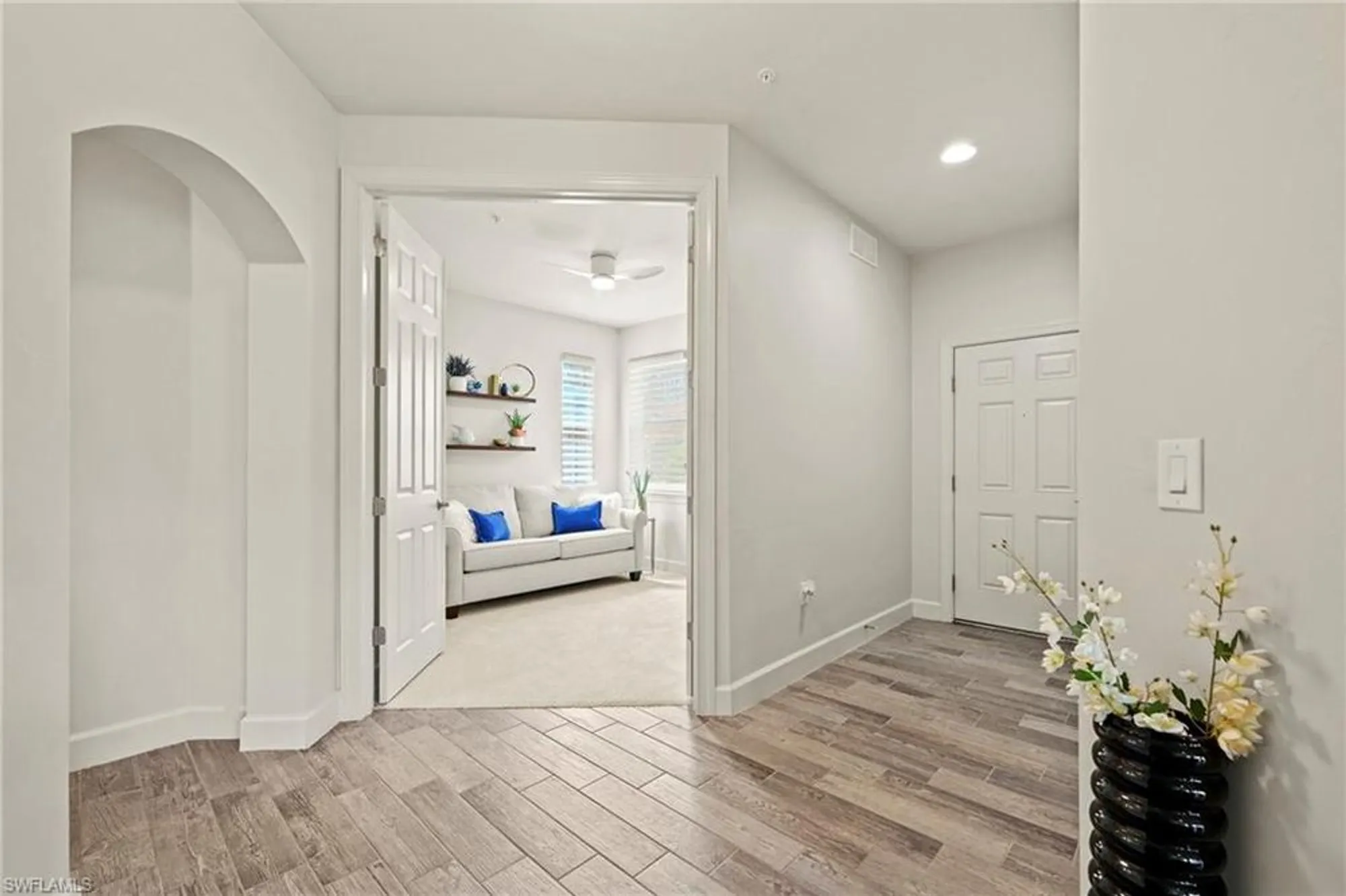 Property Slideshow image 15 of 35 | 10231 glastonbury cir 101, Fort Myers, FL, 33913