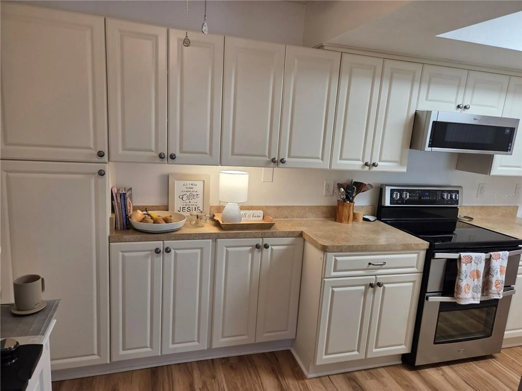 Property Slideshow image 20 of 43 | 1342 stonehaven ln, Dunedin, FL, 34698