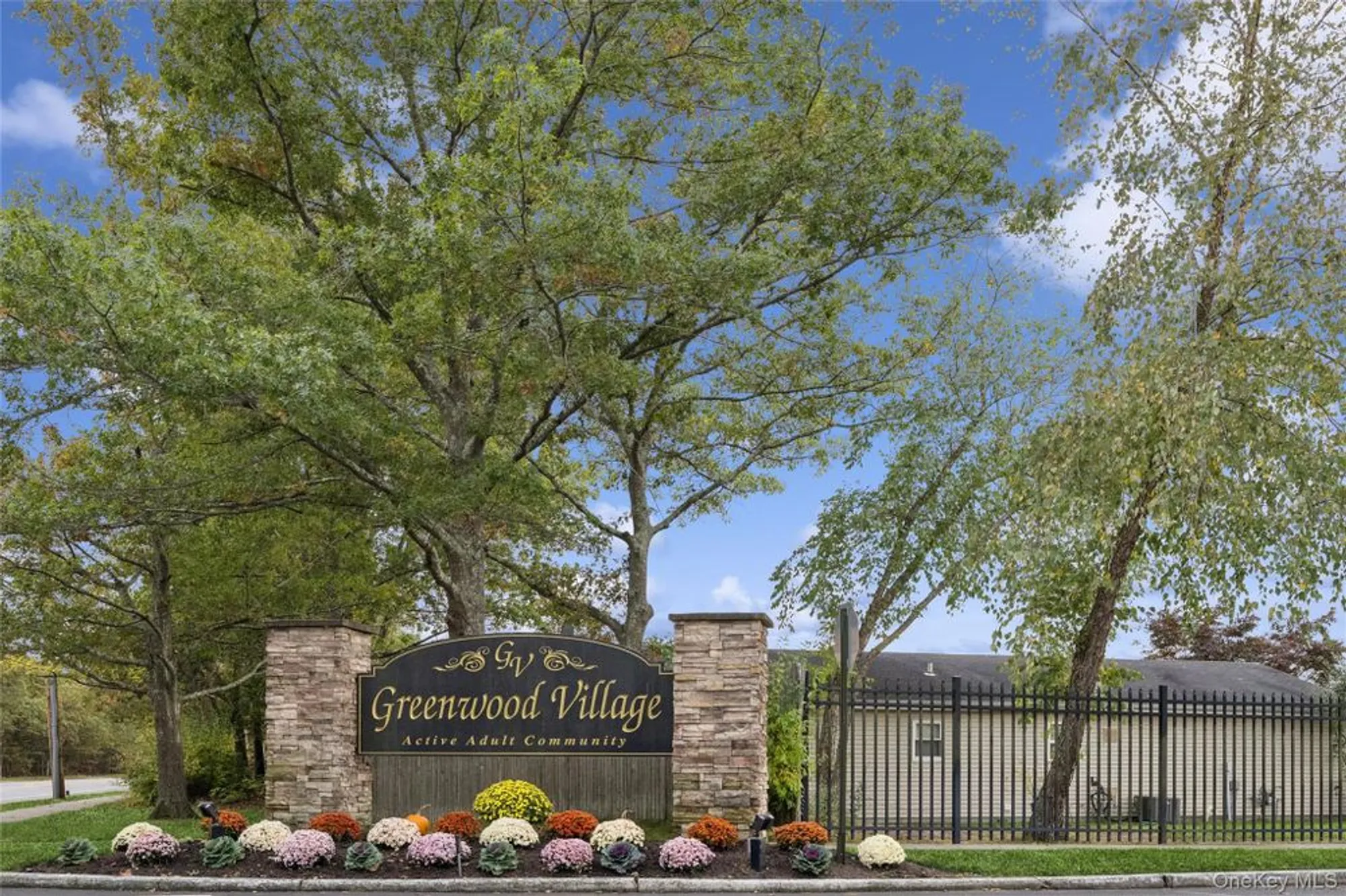 Property Slideshow image 23 of 28 | 99 village cir, Manorville, NY, 11949