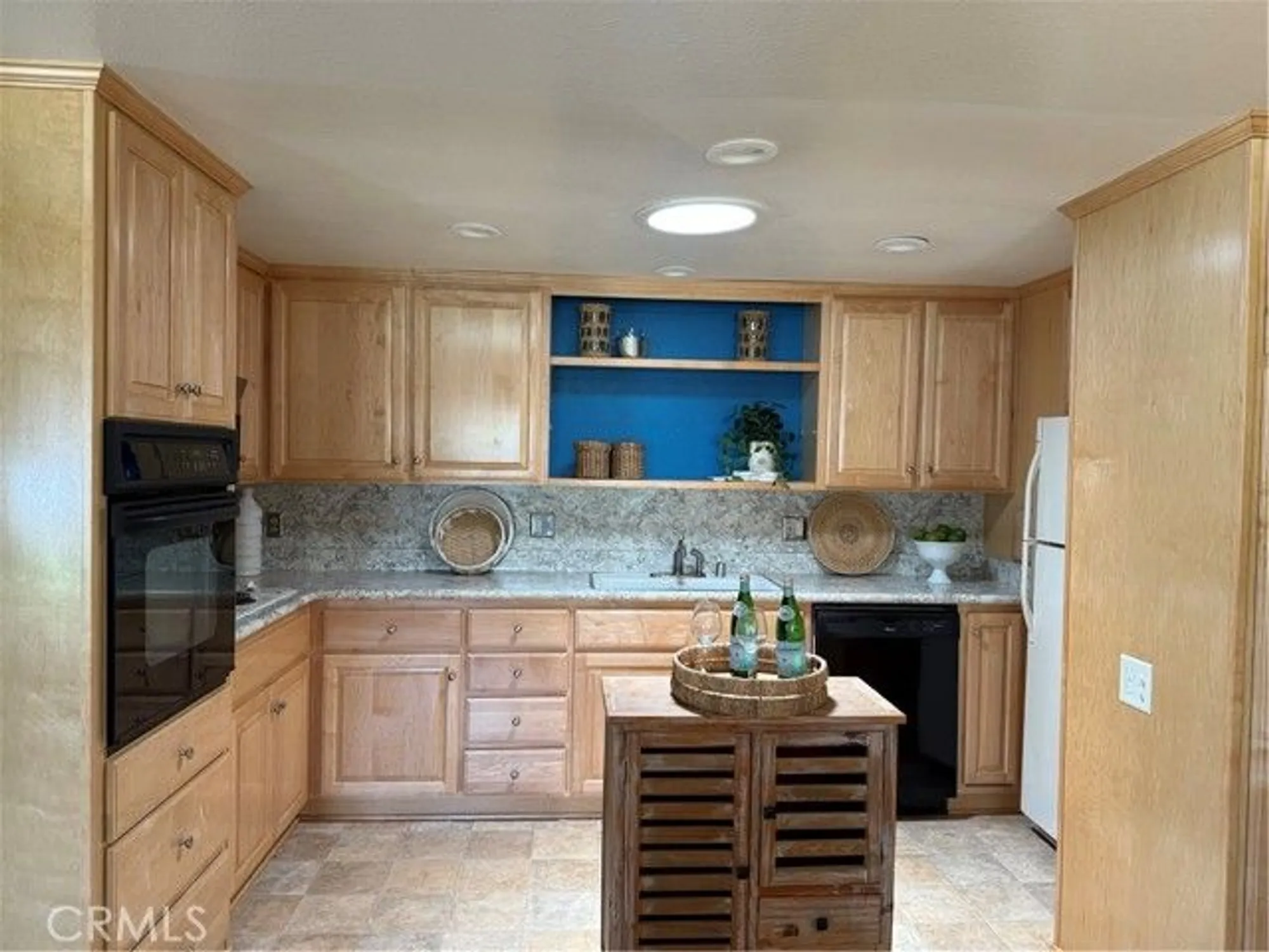 Property Slideshow image 10 of 14 | 1540 northwood rd, Seal Beach, CA, 90740