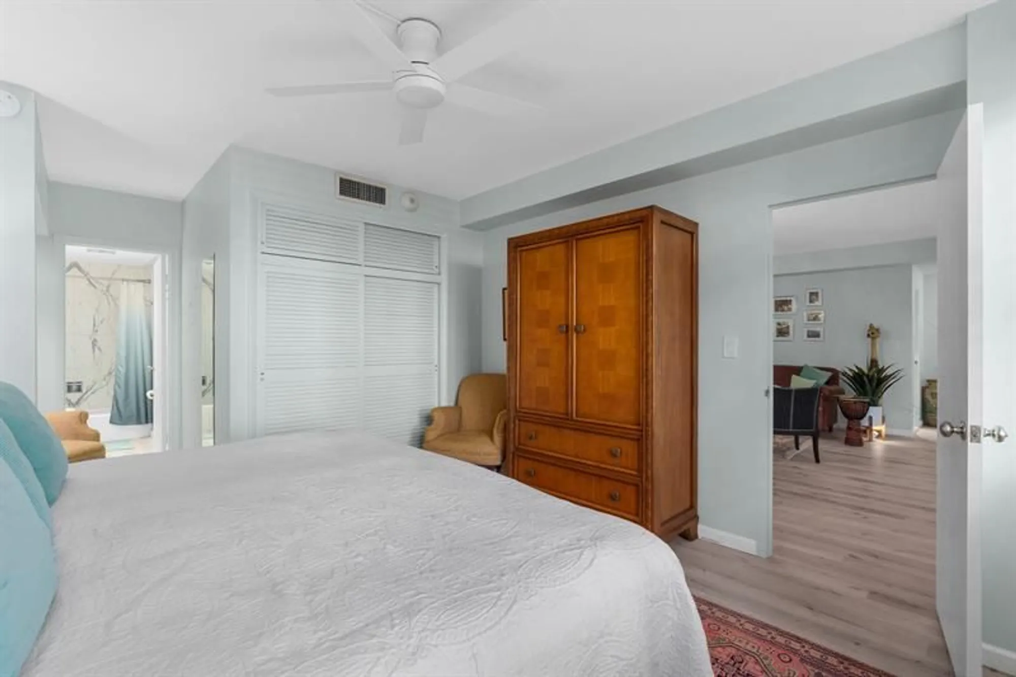 Property Slideshow image 21 of 40 | 3333 ne 34th st apt 412, Fort Lauderdale, FL, 33308