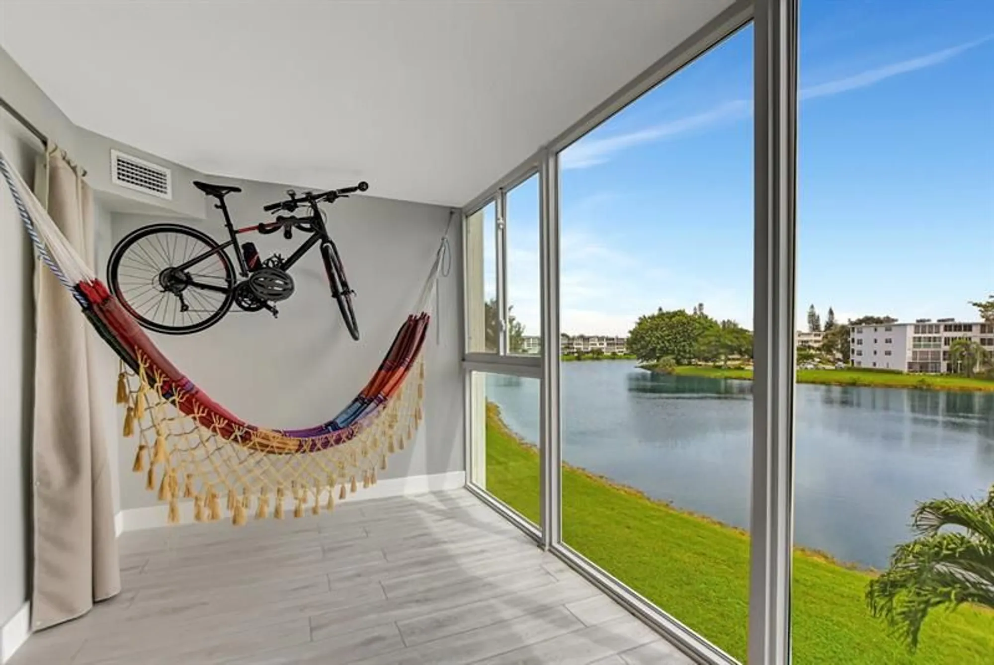 Property Slideshow image 39 of 43 | 3107 cambridge e unit e, Deerfield Beach, FL, 33442