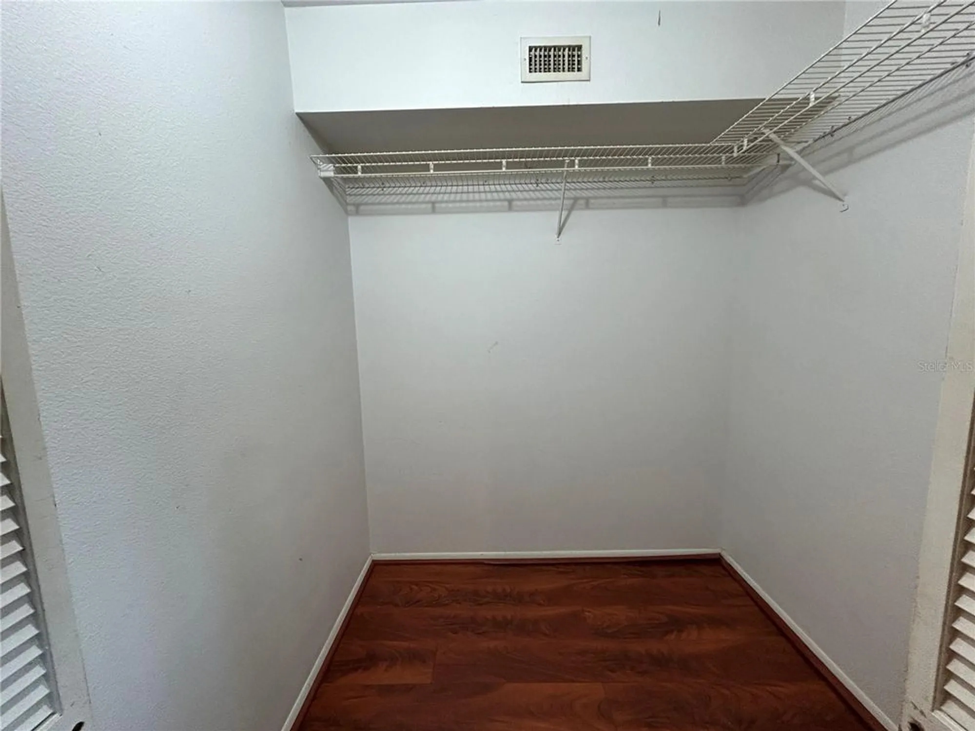 Property Slideshow image 31 of 34 | 2221 norwegian dr 57, Clearwater, FL, 33763