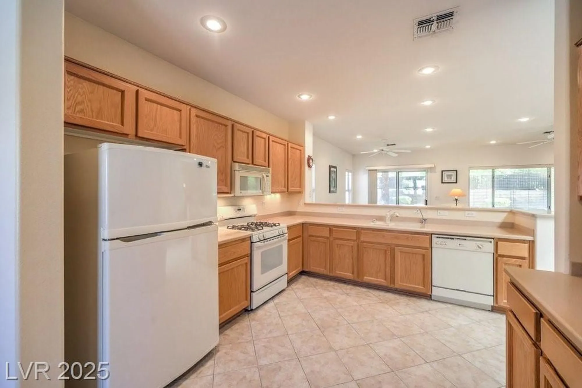 Property Slideshow image 23 of 59 | 1806 tarrant city st, Henderson, NV, 89052