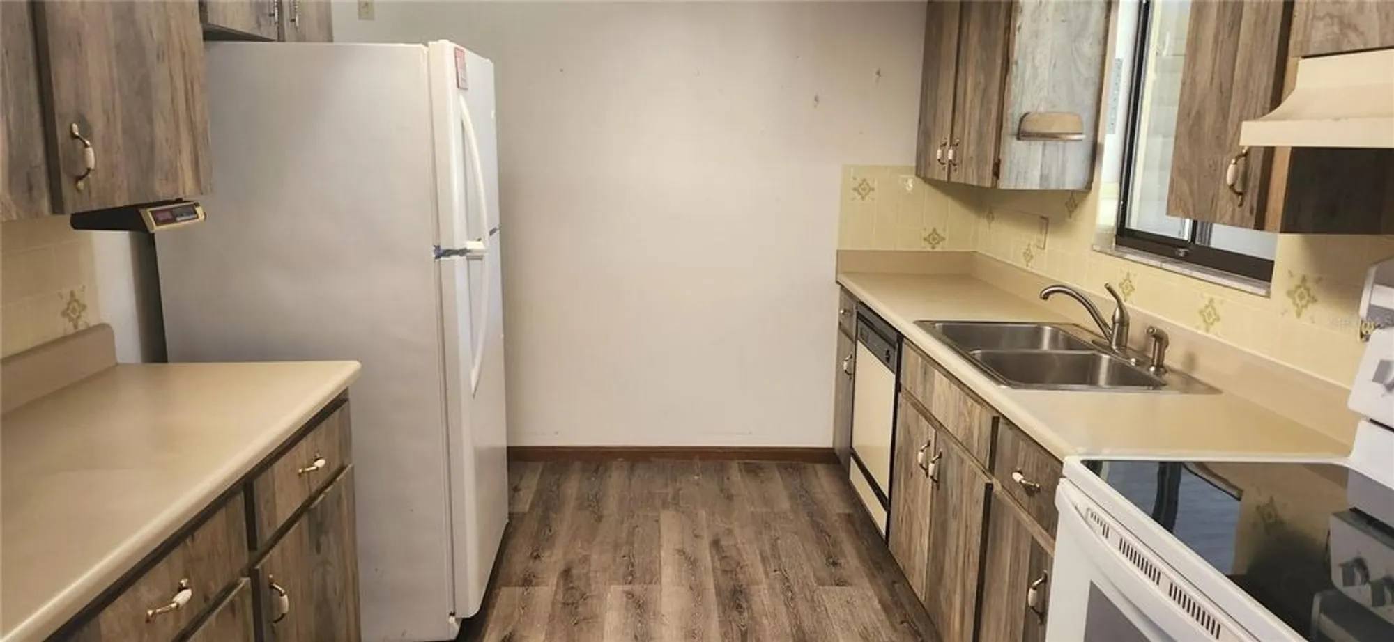 Property Slideshow image 3 of 9 | 10062 sw 88th ct, Ocala, FL, 34481