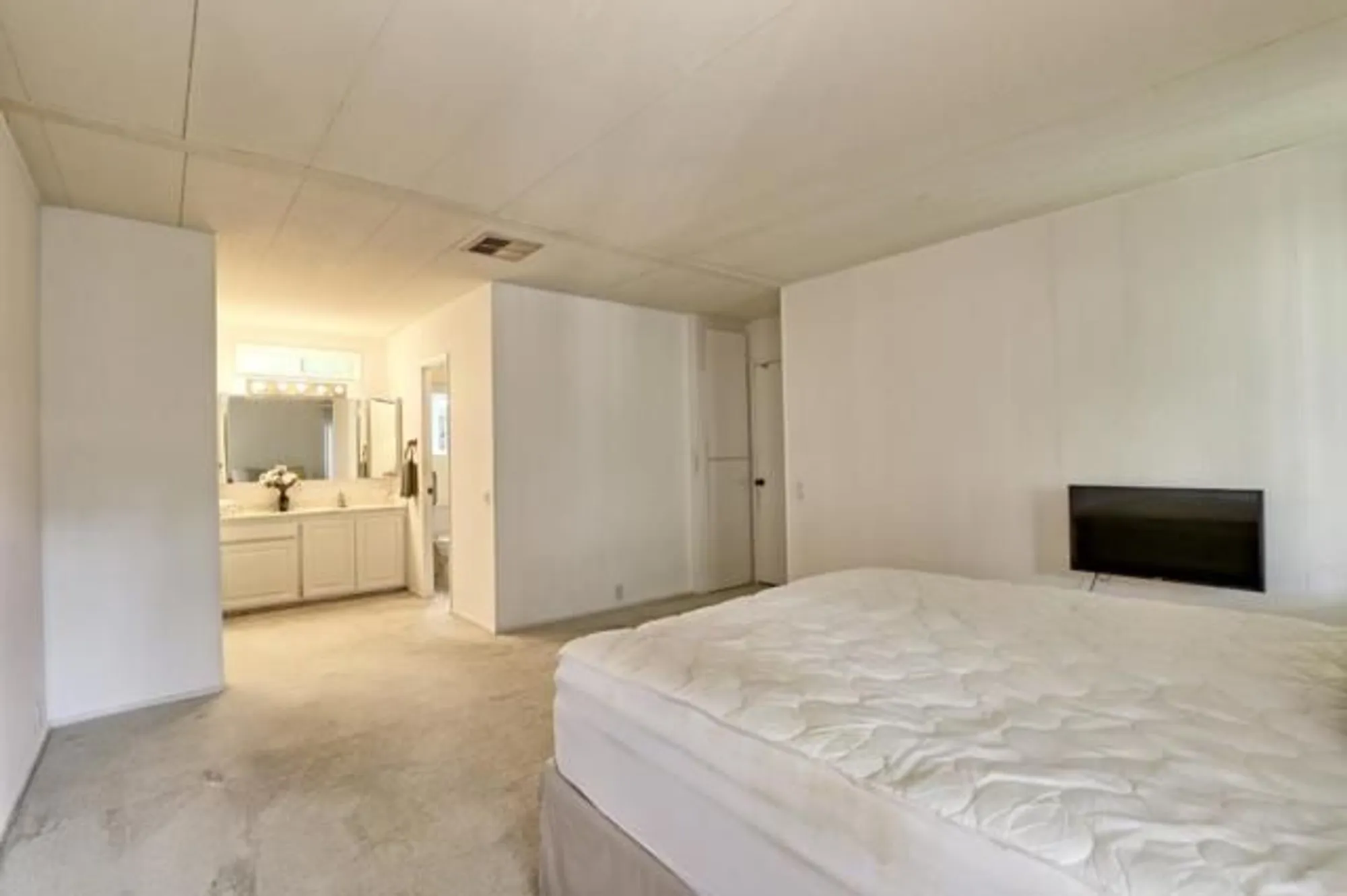 Property Slideshow image 11 of 28 | 56 creekside dr, Morgan Hill, CA, 95037