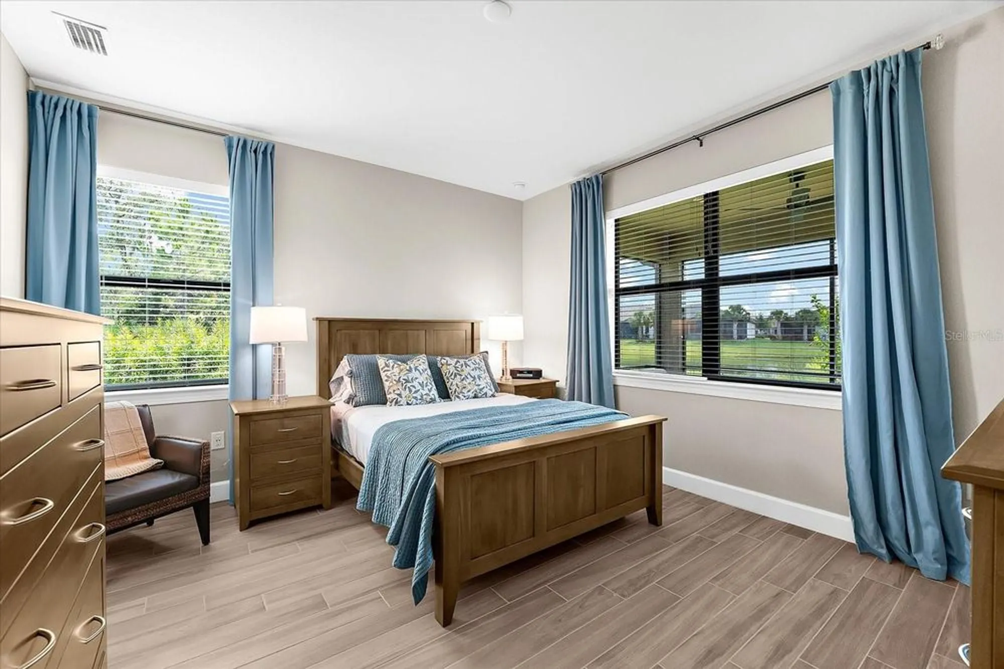 Property Slideshow image 25 of 99 | 6791 alstead cir, Bradenton, FL, 34202