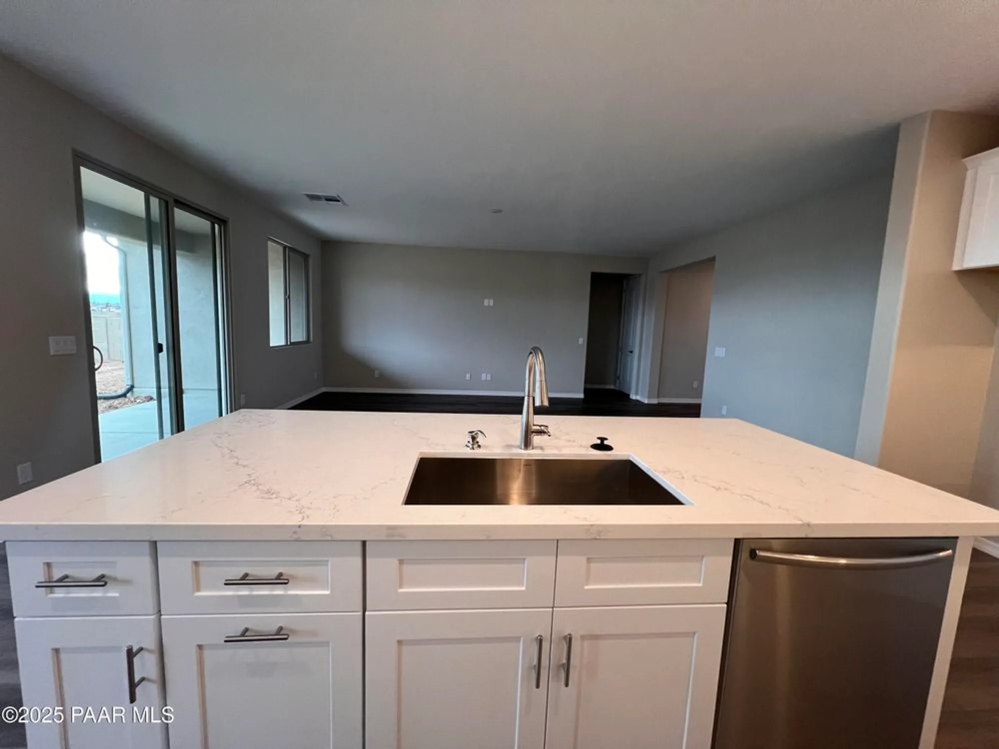 Property Slideshow image 7 of 16 | 7639 e turnberry dr, Prescott Valley, AZ, 86315